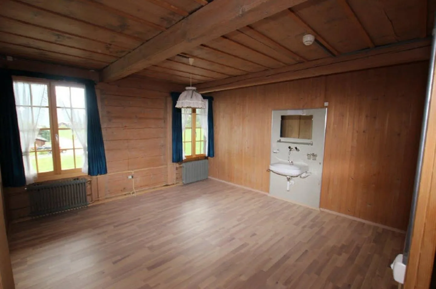 Wohn- & Geschäftshaus mit Bauparzelle 4 Wohnungen / Gewerberäume - Foto 11 von 13