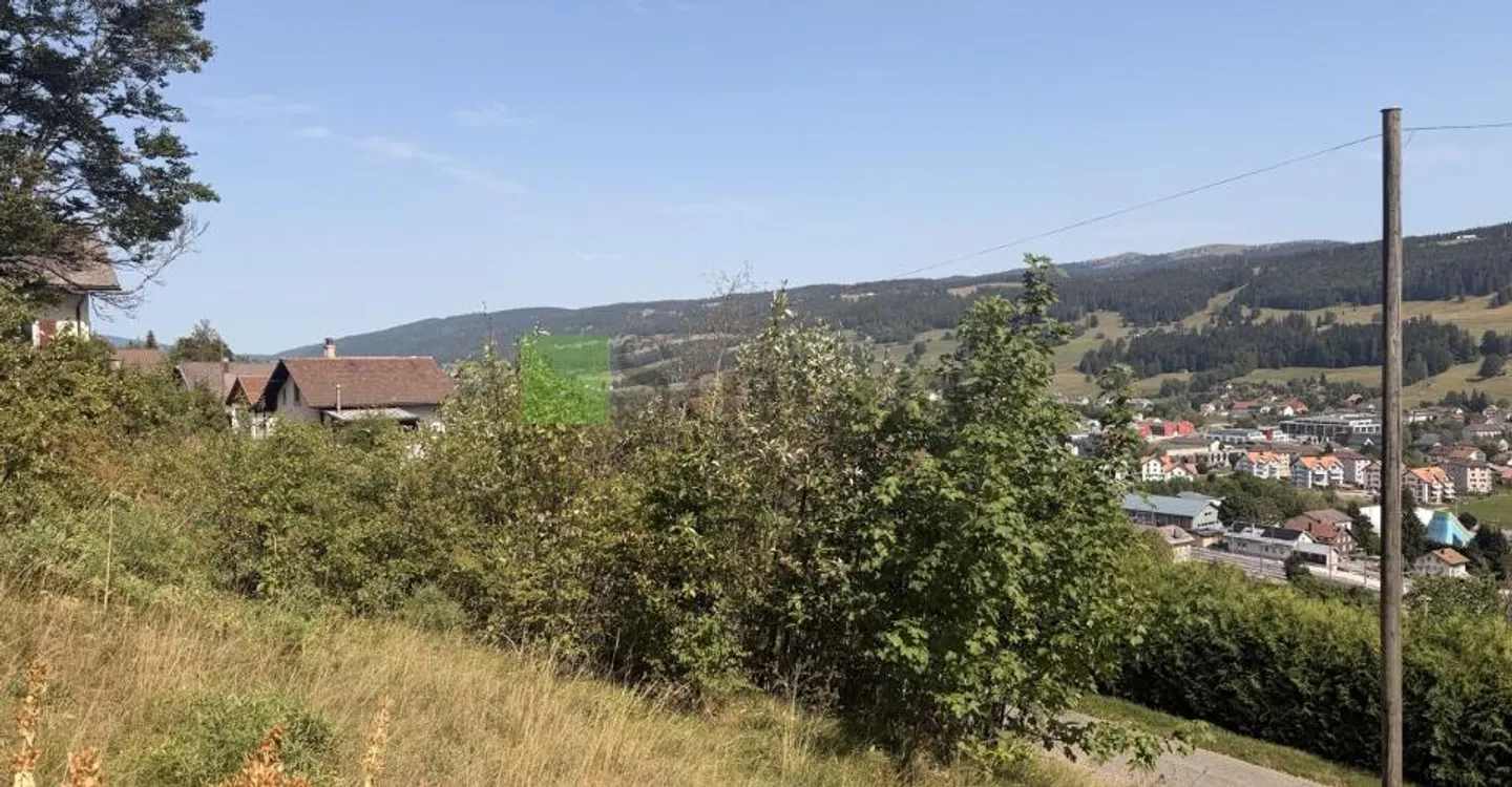 Schönes Baugrundstück - Foto 1 von 4