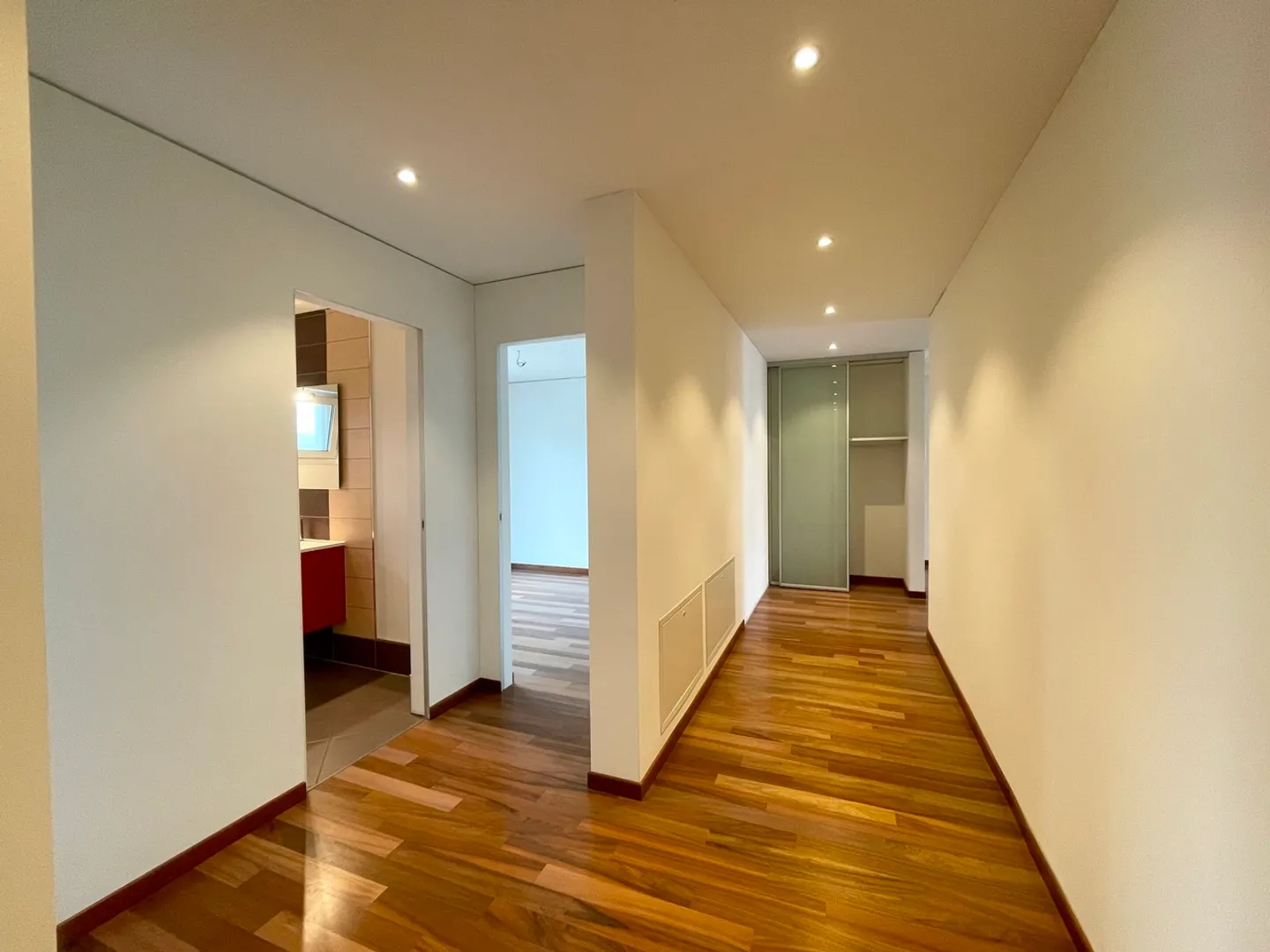 Ampio appartamento 4.5 locali - Foto 11 di 16