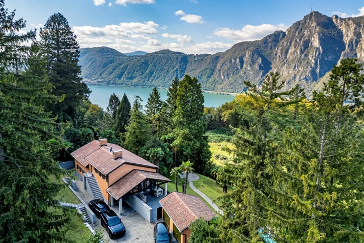 «Exklusive Villa mit Seeblick und privatem Park von über 6.000 Quadratmetern» - Foto 3 von 20