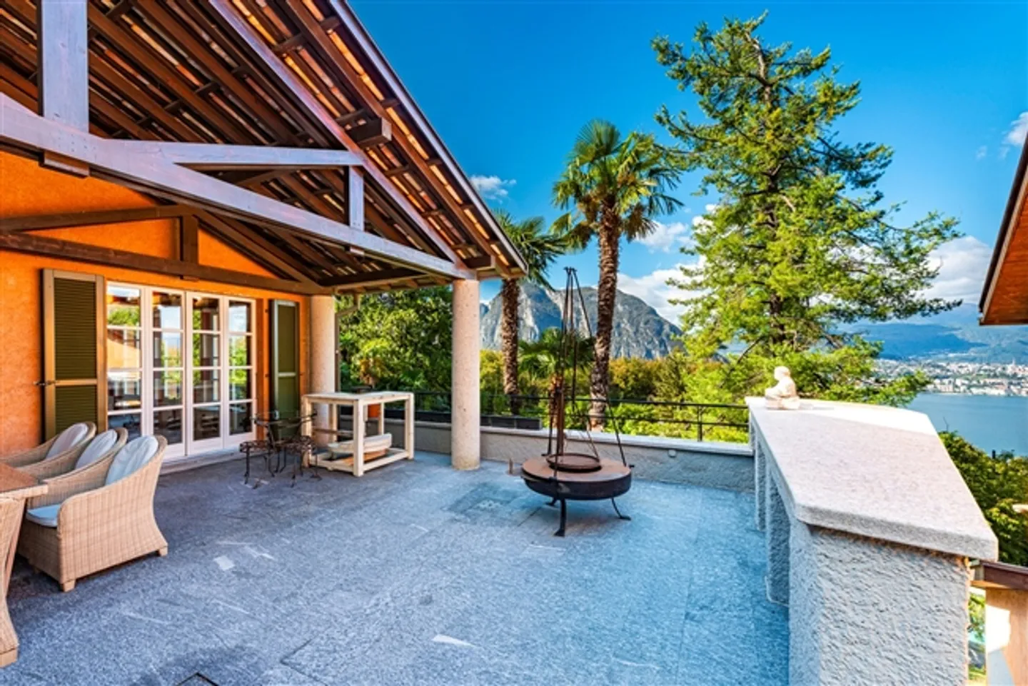 «Exklusive Villa mit Seeblick und privatem Park von über 6.000 Quadratmetern» - Foto 7 von 20