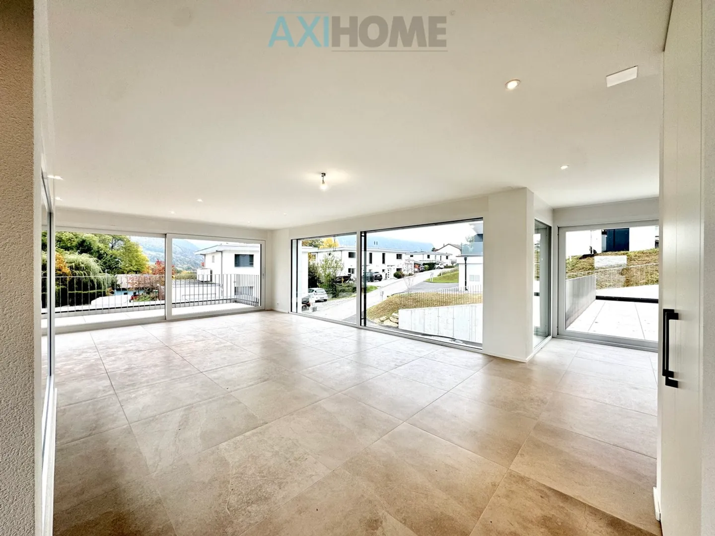 L'art de vivre entre montagnes et lumière - Villa neuve - Photo 3 sur 24