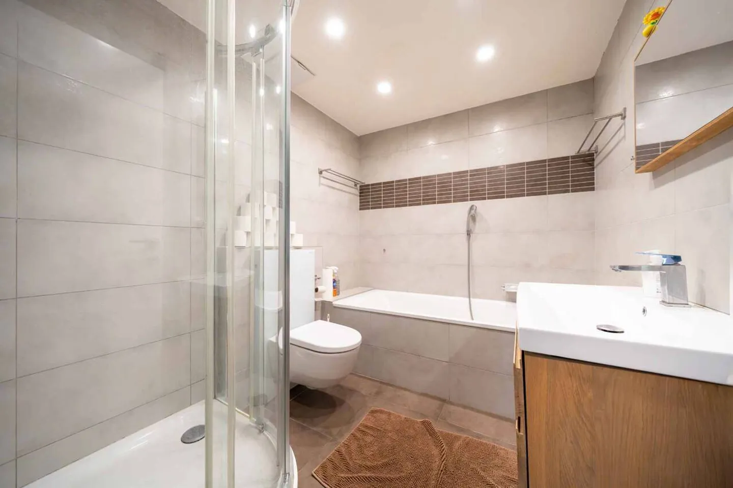 Villa di 8 stanze con appartamento indipendente e piscina esterna - Foto 5 di 12