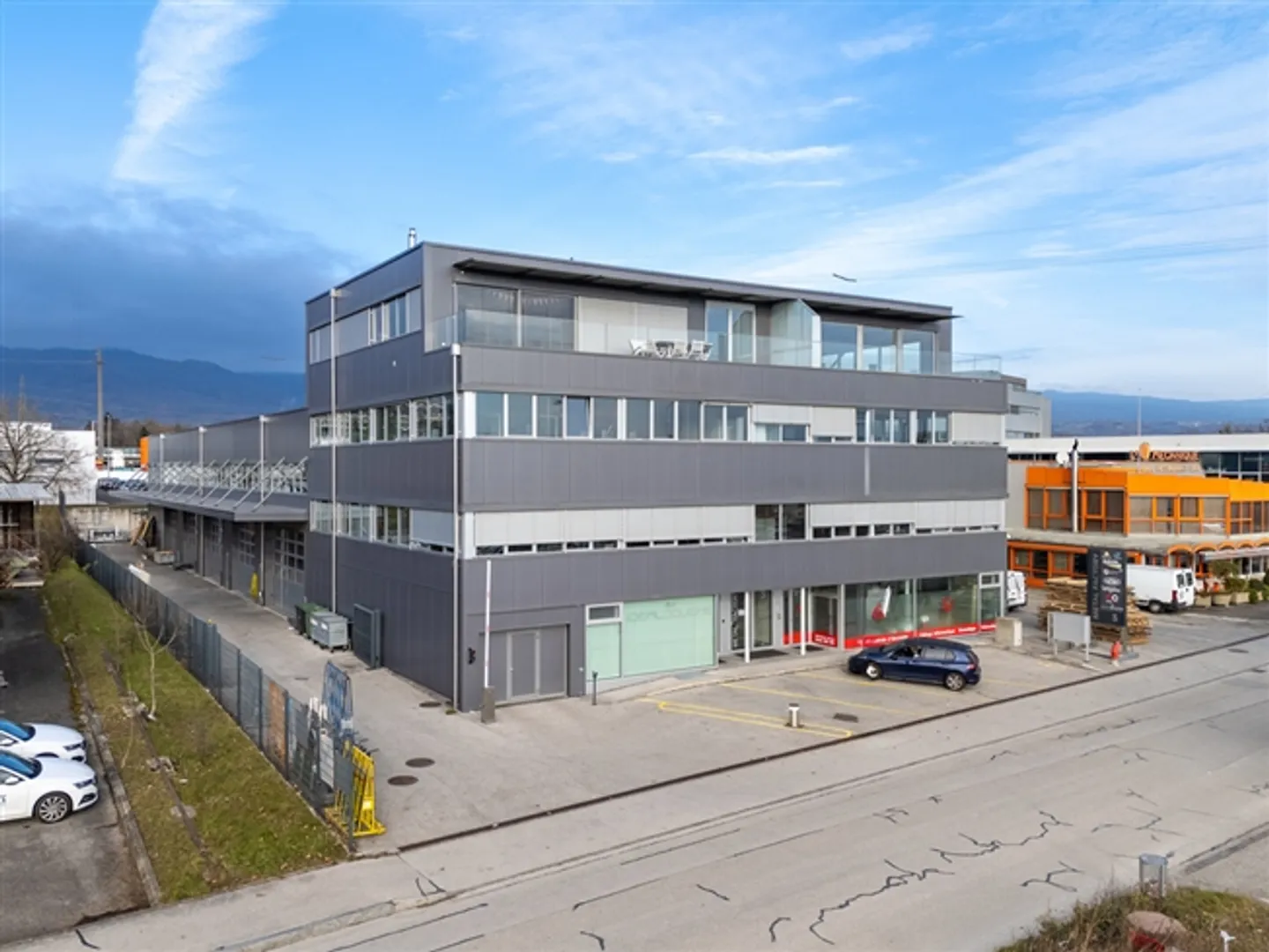 «160 m2 großes Büro in Nyon» - Foto 2 von 10