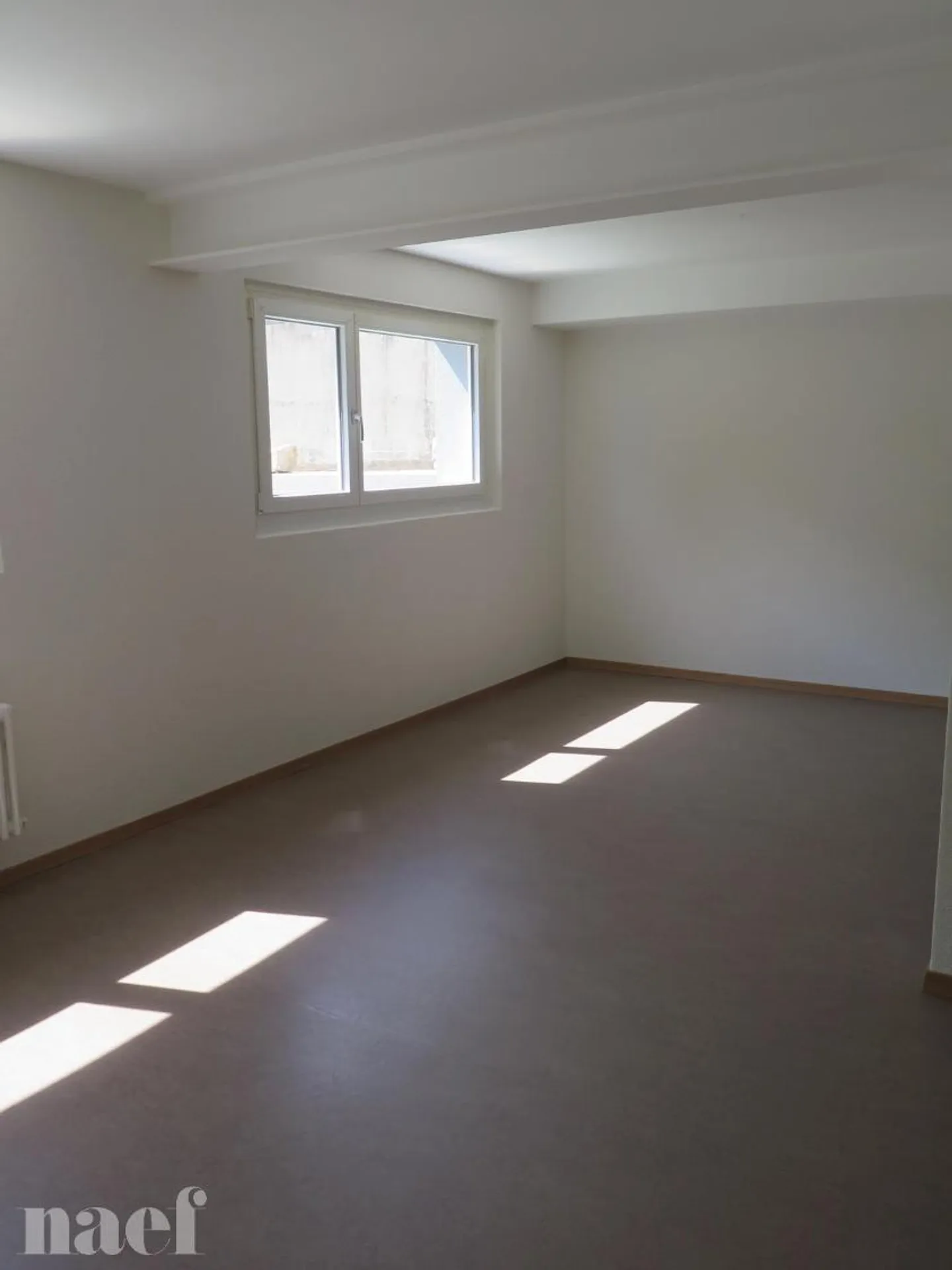 Appartement dans un bâtiment accessible - Photo 3 sur 6