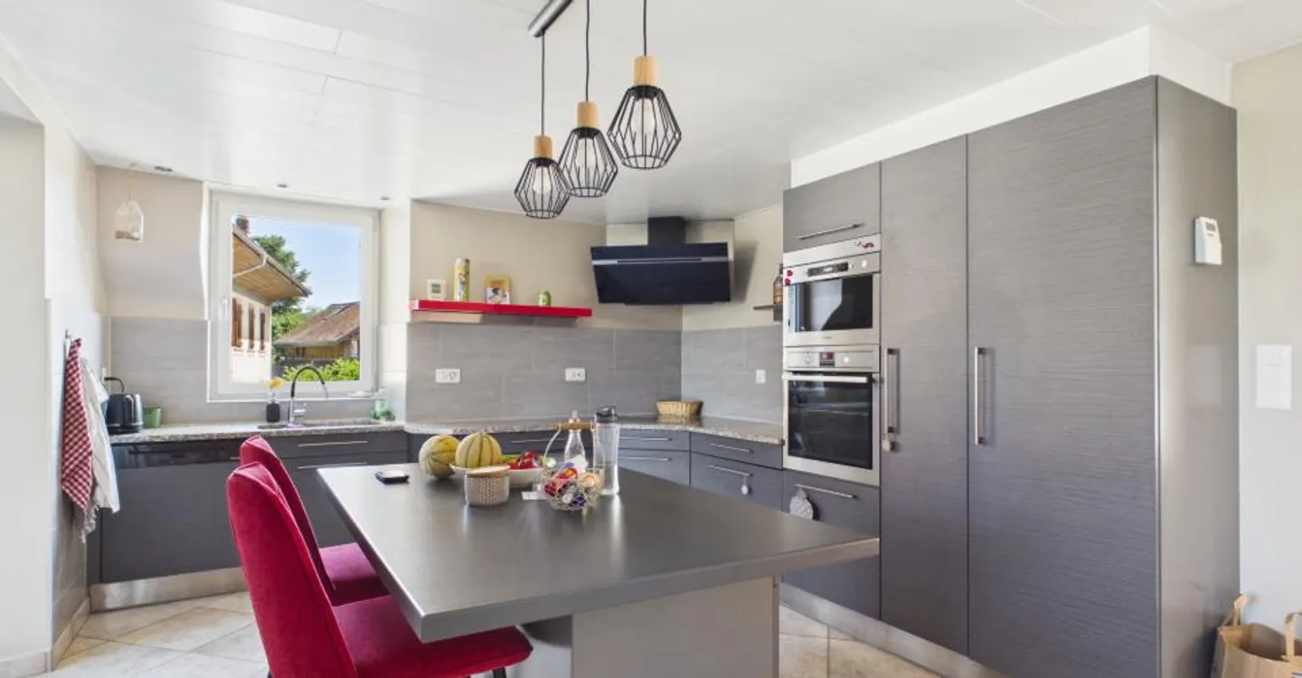Charmante maison individuelle de 6.5 pièces + studio indépendant - Foto 2 di 13