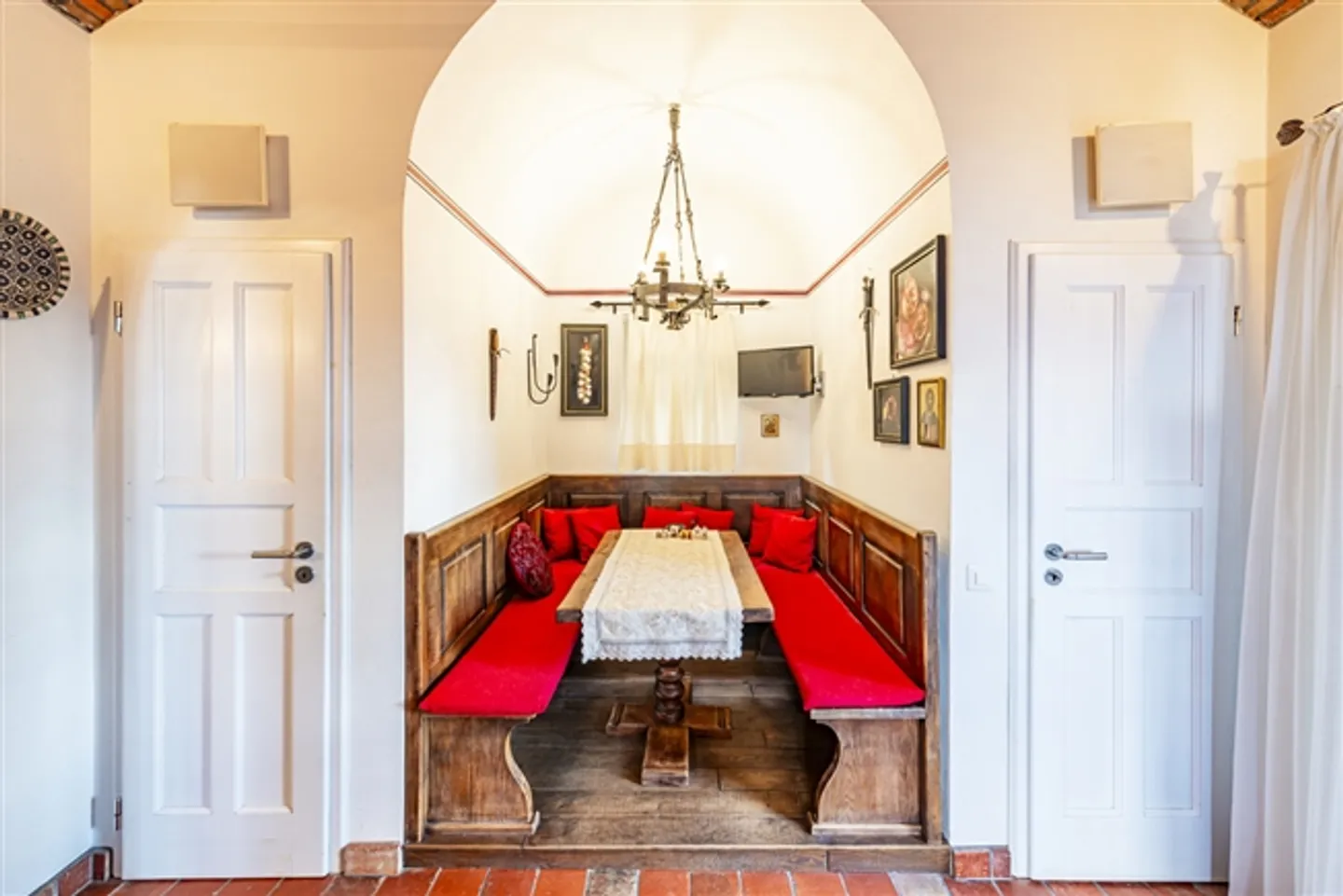 «Exklusive Villa mit Seeblick und privatem Park von über 6.000 Quadratmetern» - Foto 13 von 20