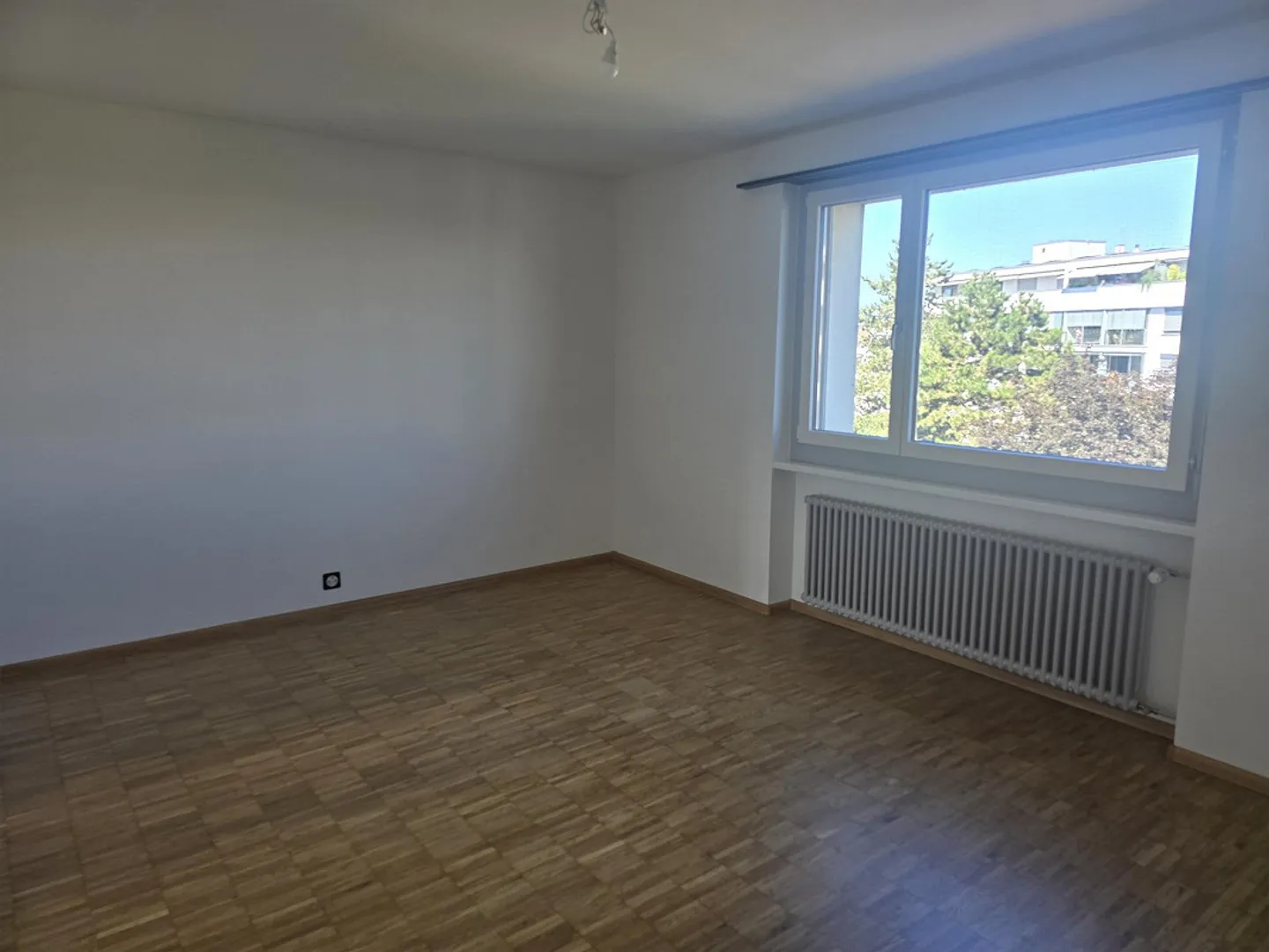 2 1/2 Zimmerwohnung mit Rheinblick und Lift - Photo 4 of 5