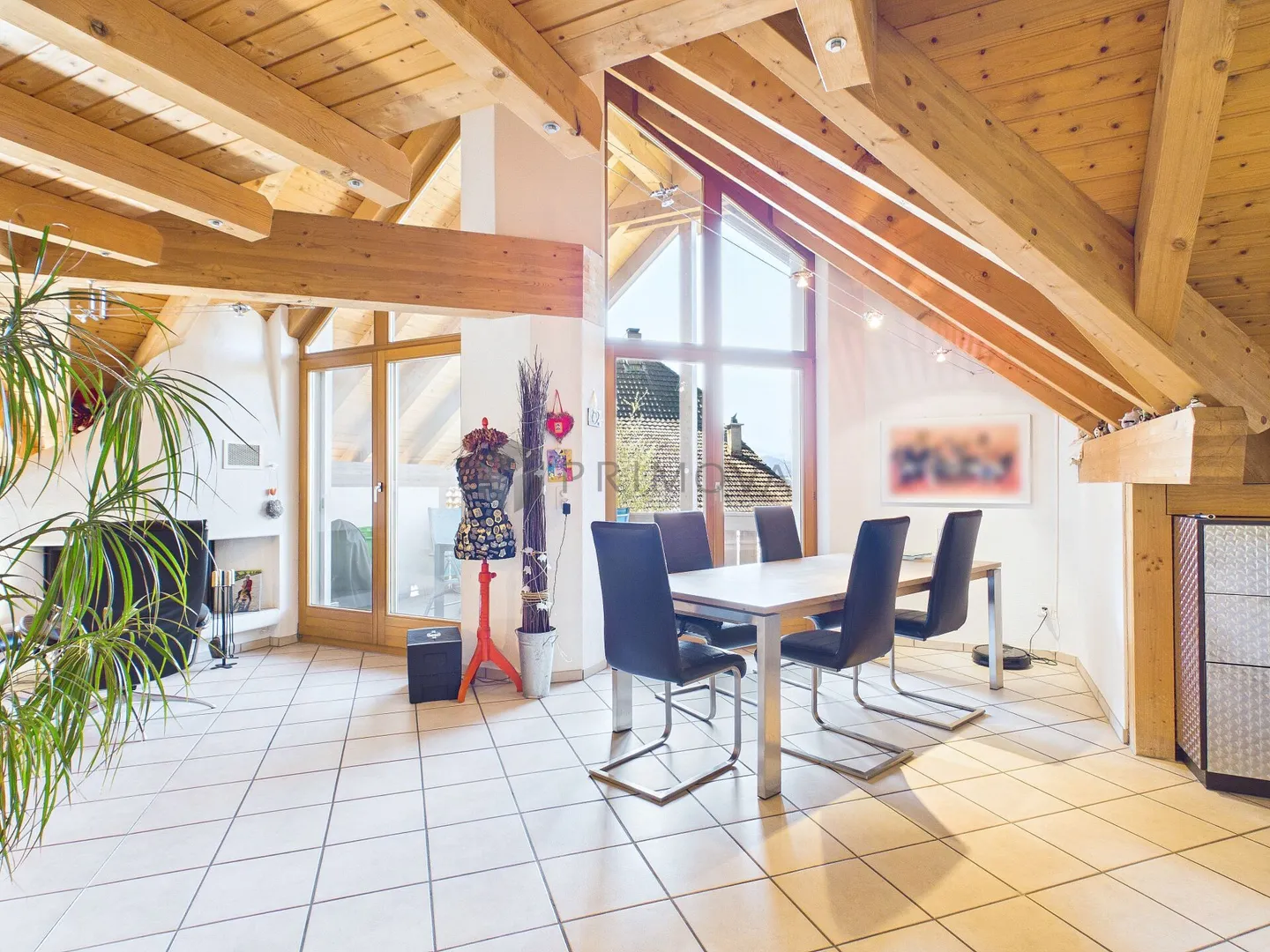 Attraktive 4.5 Zimmer-Maisonette-Dachwohnung mit Galerie und viel Wohnraum - Foto 3 di 7