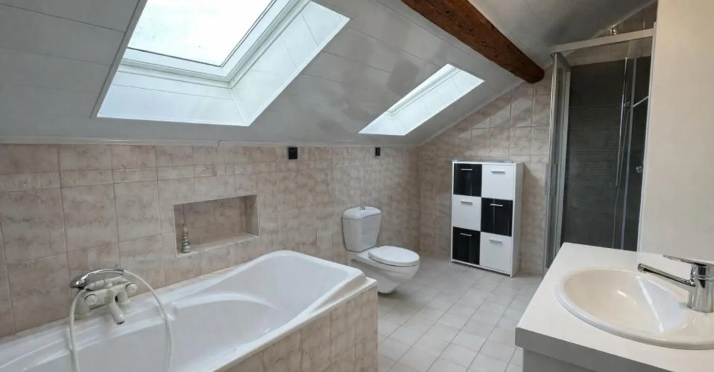 Versatile Multi-Family Home - Photo 5 of 11