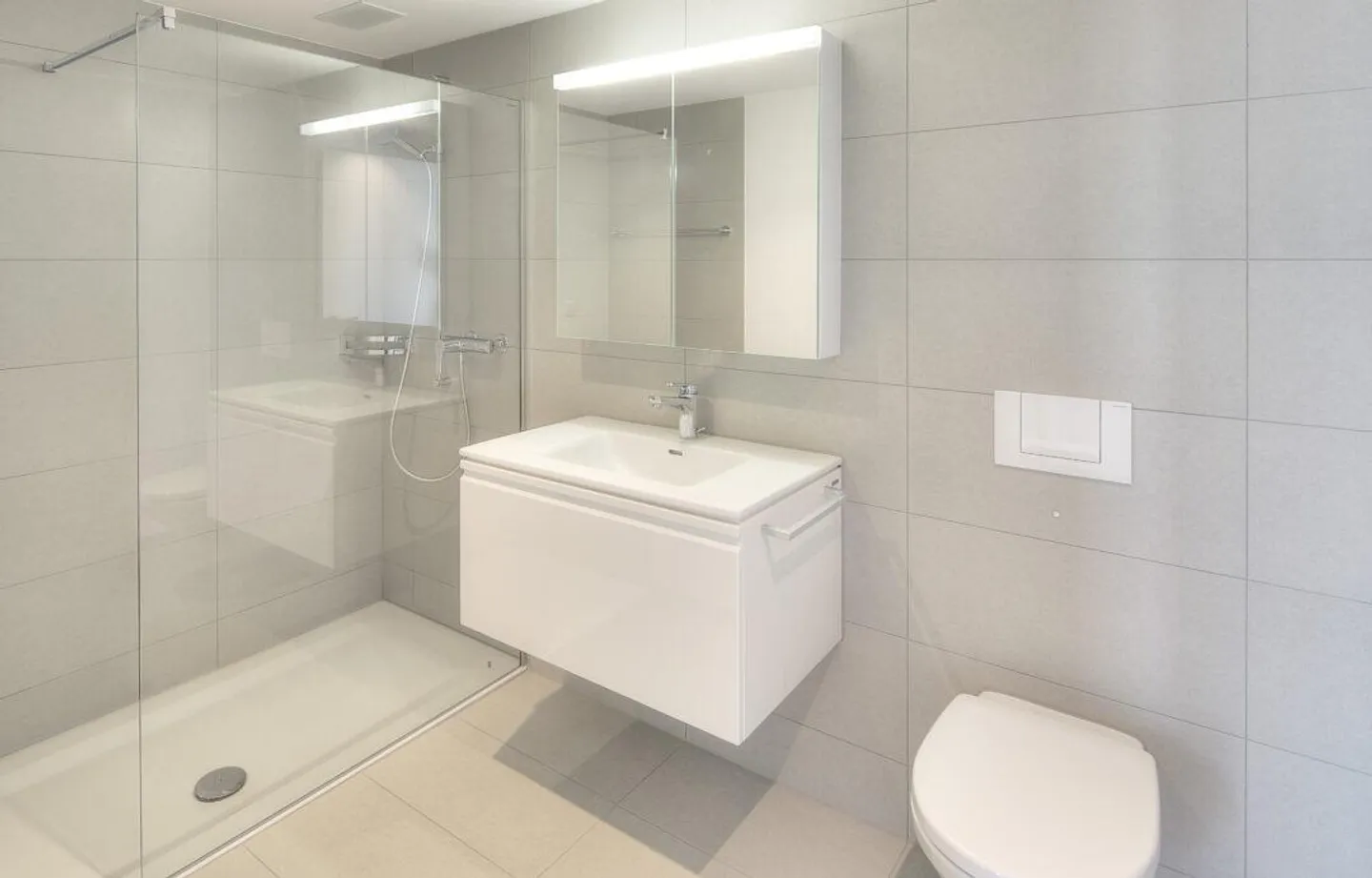 Moderne Wohnung mit grosser Terrasse - Foto 6 von 9
