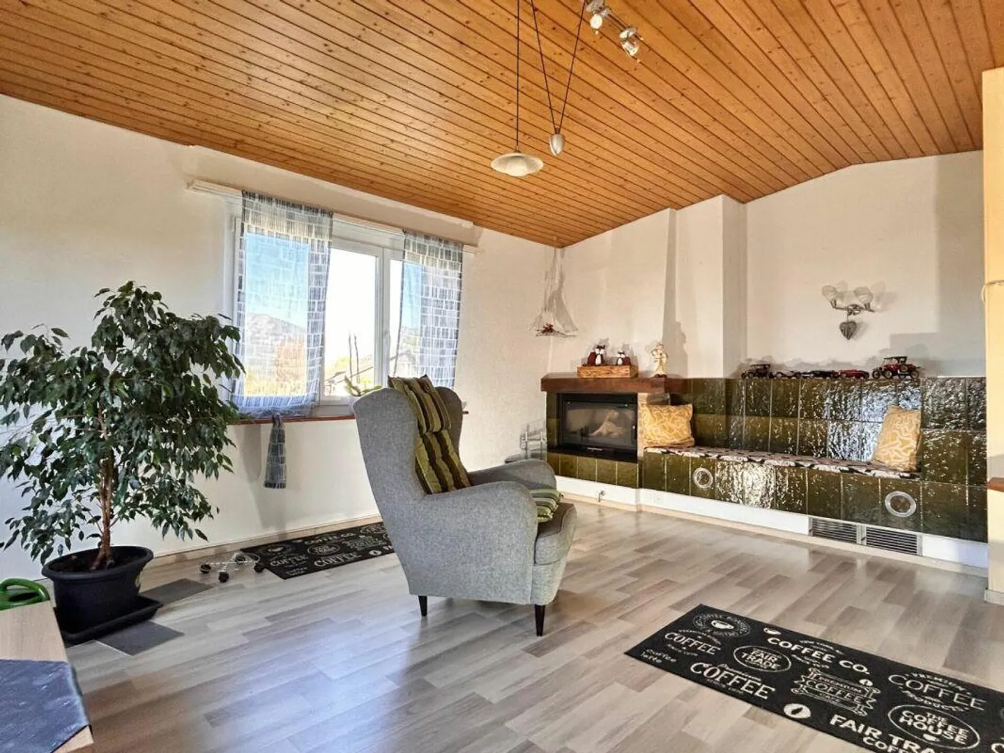 Casa unifamiliare indipendente ai margini del villaggio, vista nel verde - Foto 6 di 13