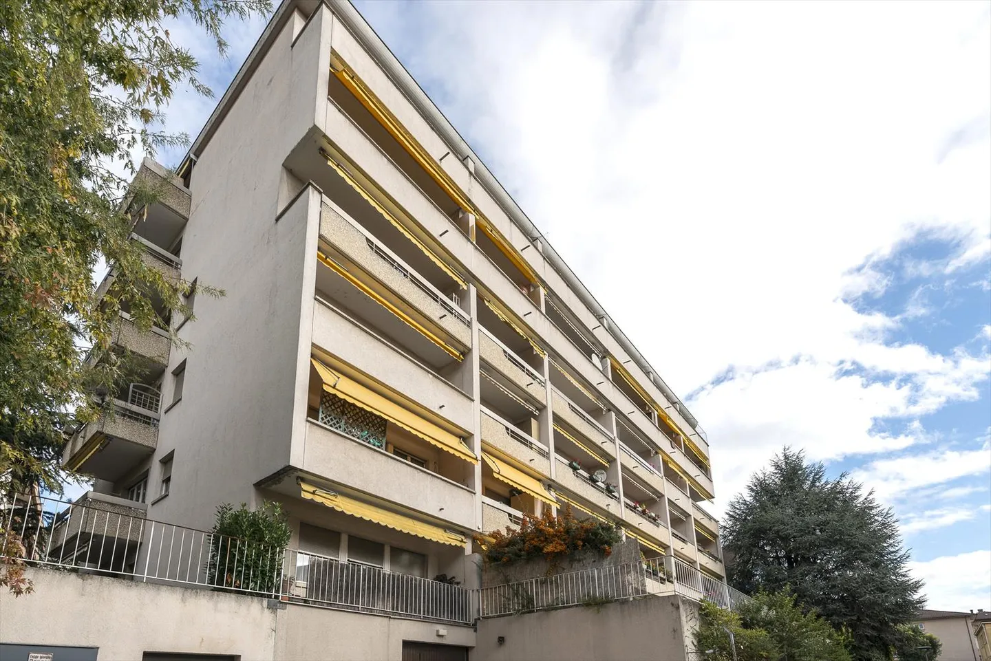 Underground parking - Photo 2 of 2