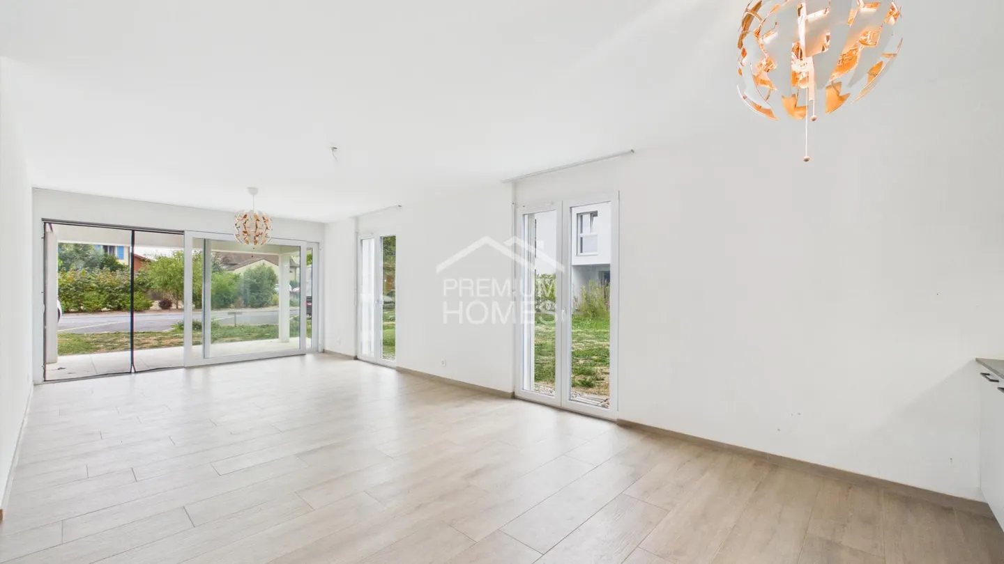 Appartamento Moderno con Giardino Privato - Foto 2 di 7