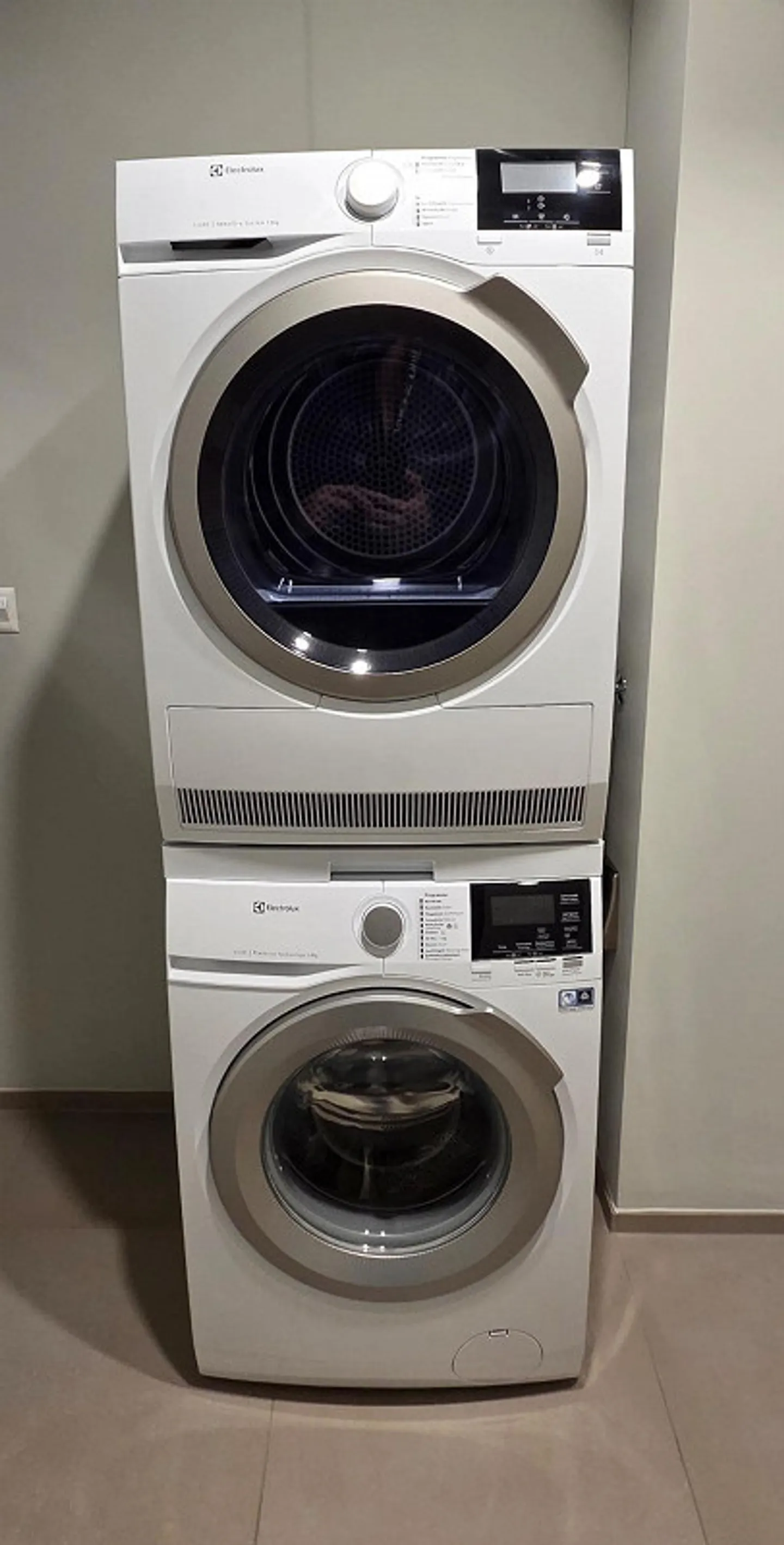 Appartement de 2,5 pièces dans la maison moderne - Photo 3 sur 7