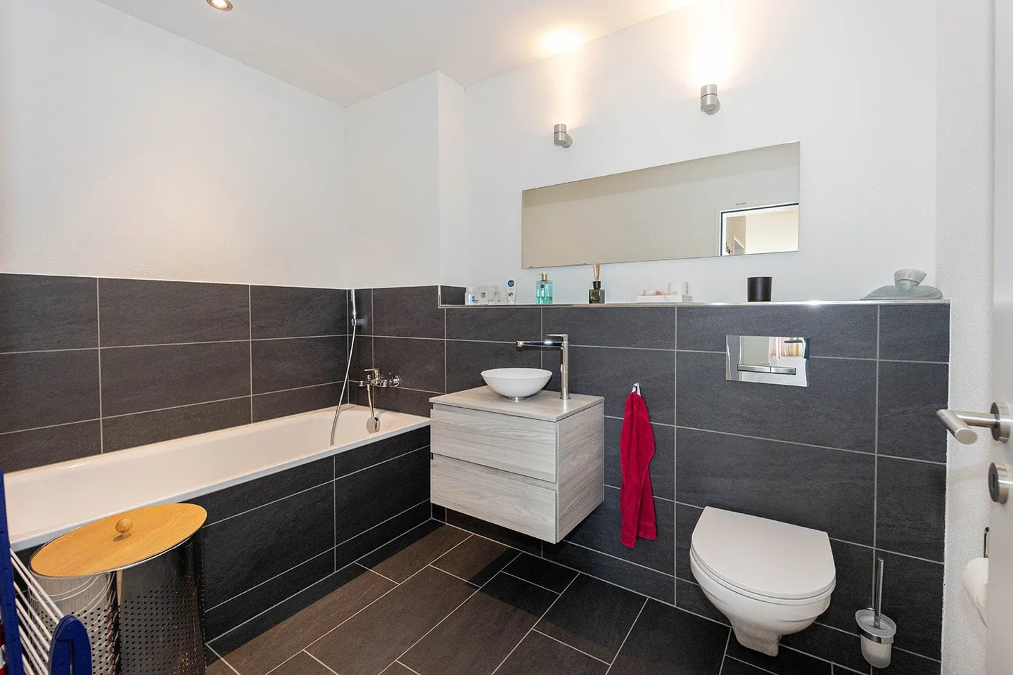 Appartement de jardin exclusif de 4,5 pièces en excellent état - Photo 6 sur 14