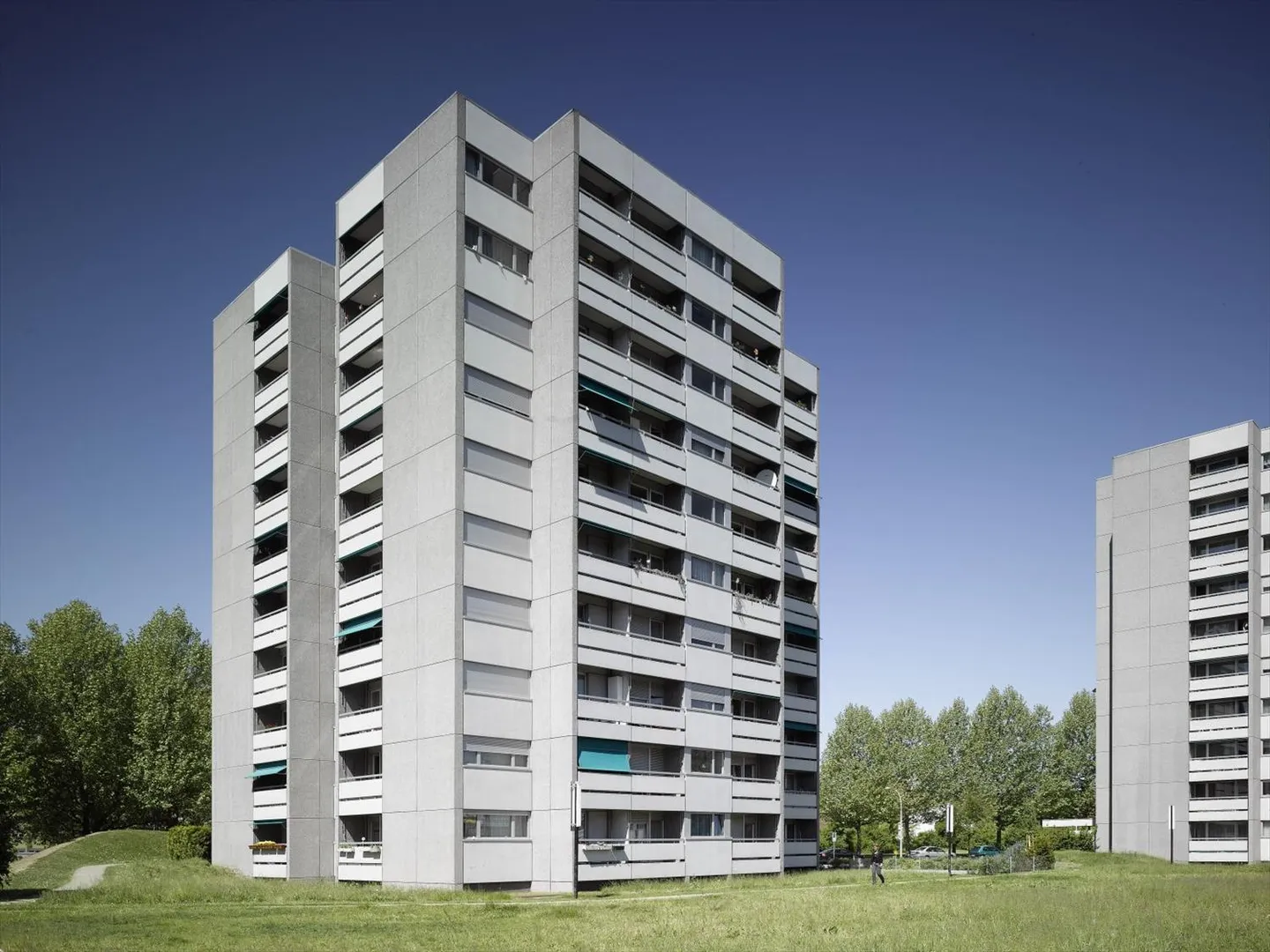 Modern 3-room apartment between the train station and the Langen Erlen - Photo 2 of 5