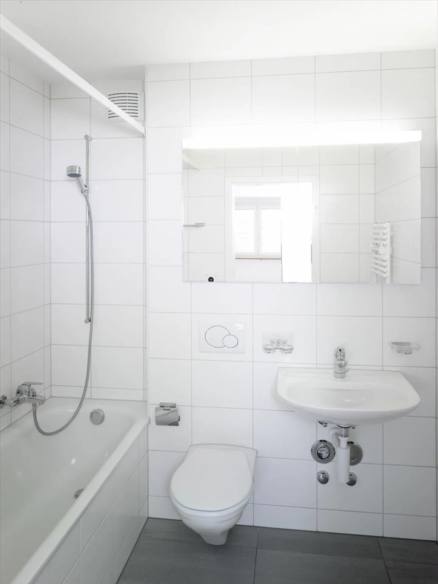 Modern 3-room apartment between the train station and the Langen Erlen - Photo 5 of 5