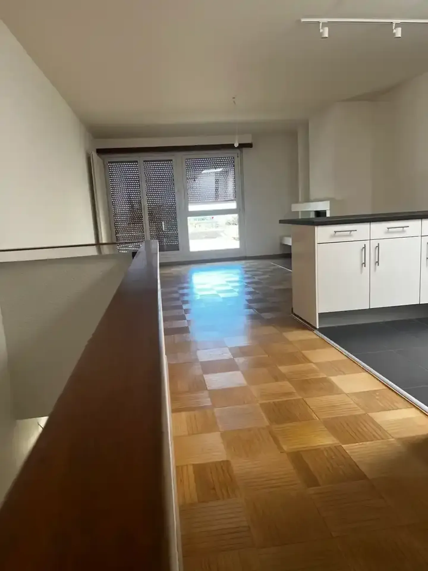 Bel appartement duplex modernisé de 4,5 pièces - Photo 3 sur 12