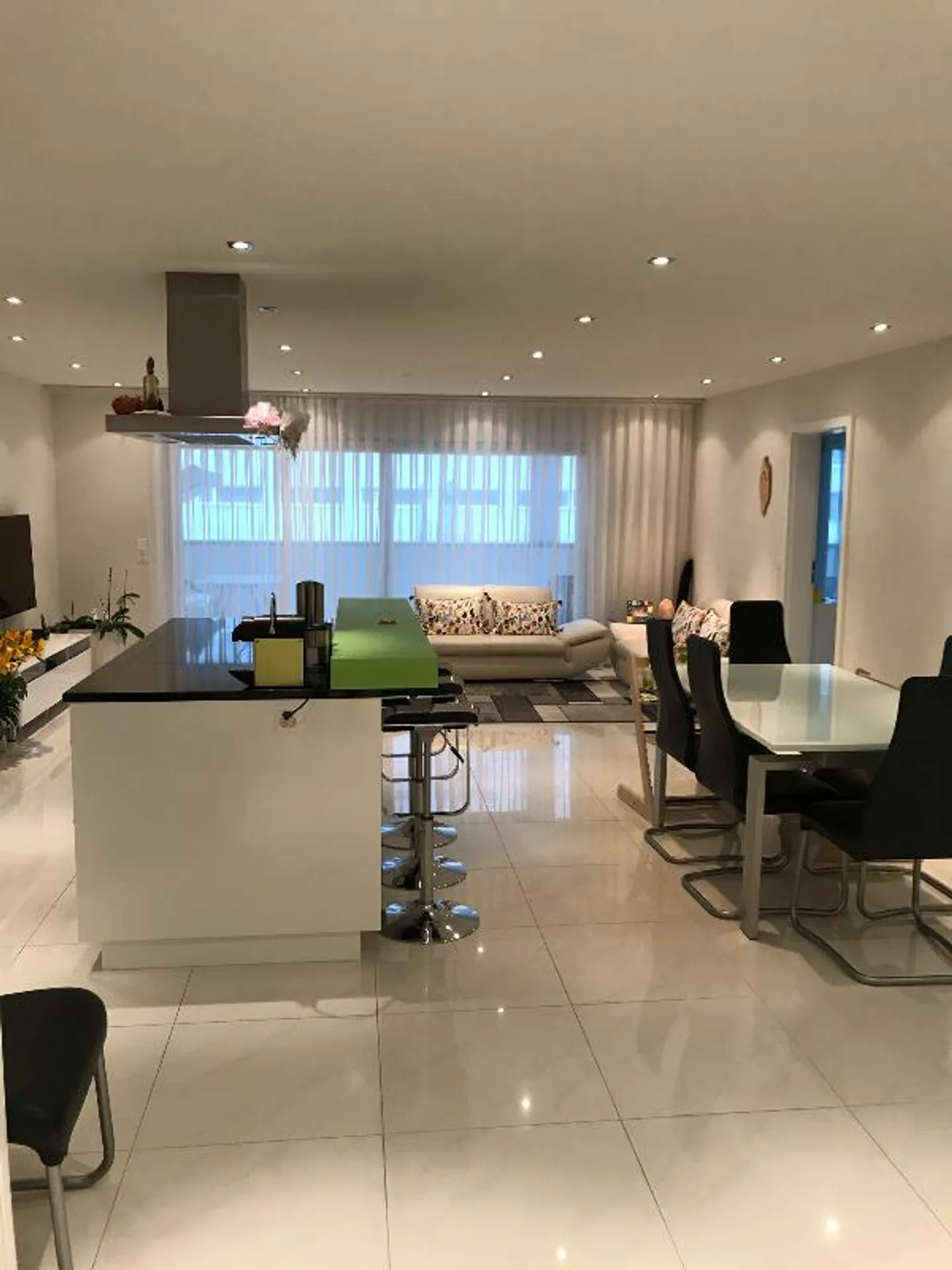 Modernes Apartment in Zürich - Foto 1 von 5