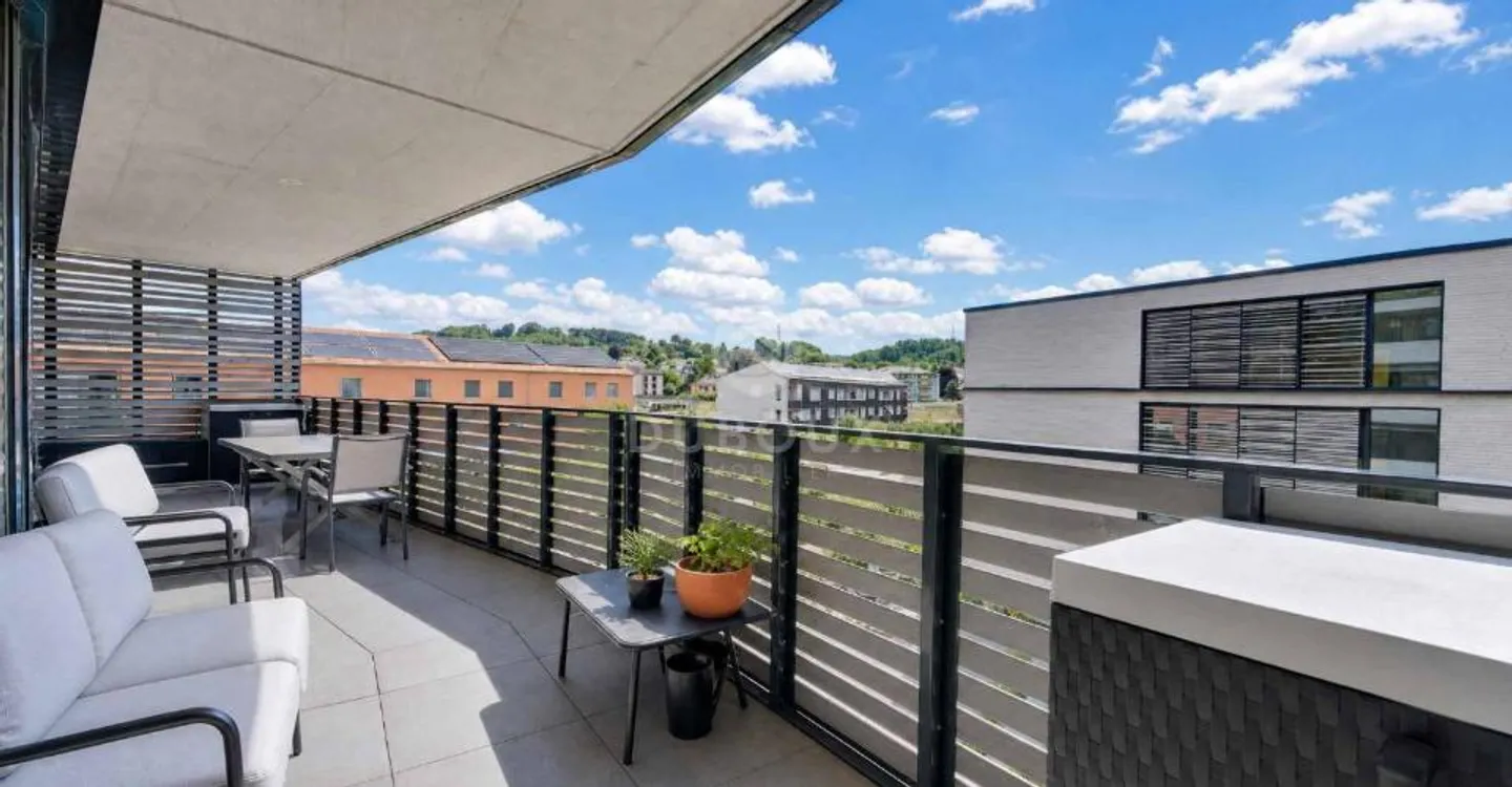 SUPERBO APPARTAMENTO 2.5 STANZE RECENTE CON BALCONE COPERTO - Foto 9 di 9