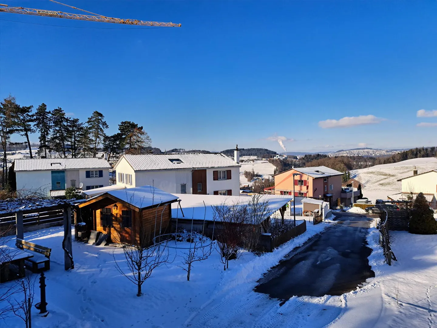 Paradiso familiare con area salotto, pergola, garage singolo e garage doppio - Foto 14 di 15