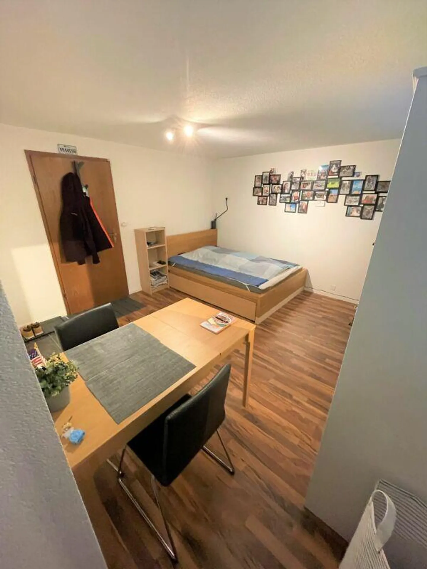 Zentrales 1.5Zi-Studio mit Küche und Bad - Foto 2 di 5