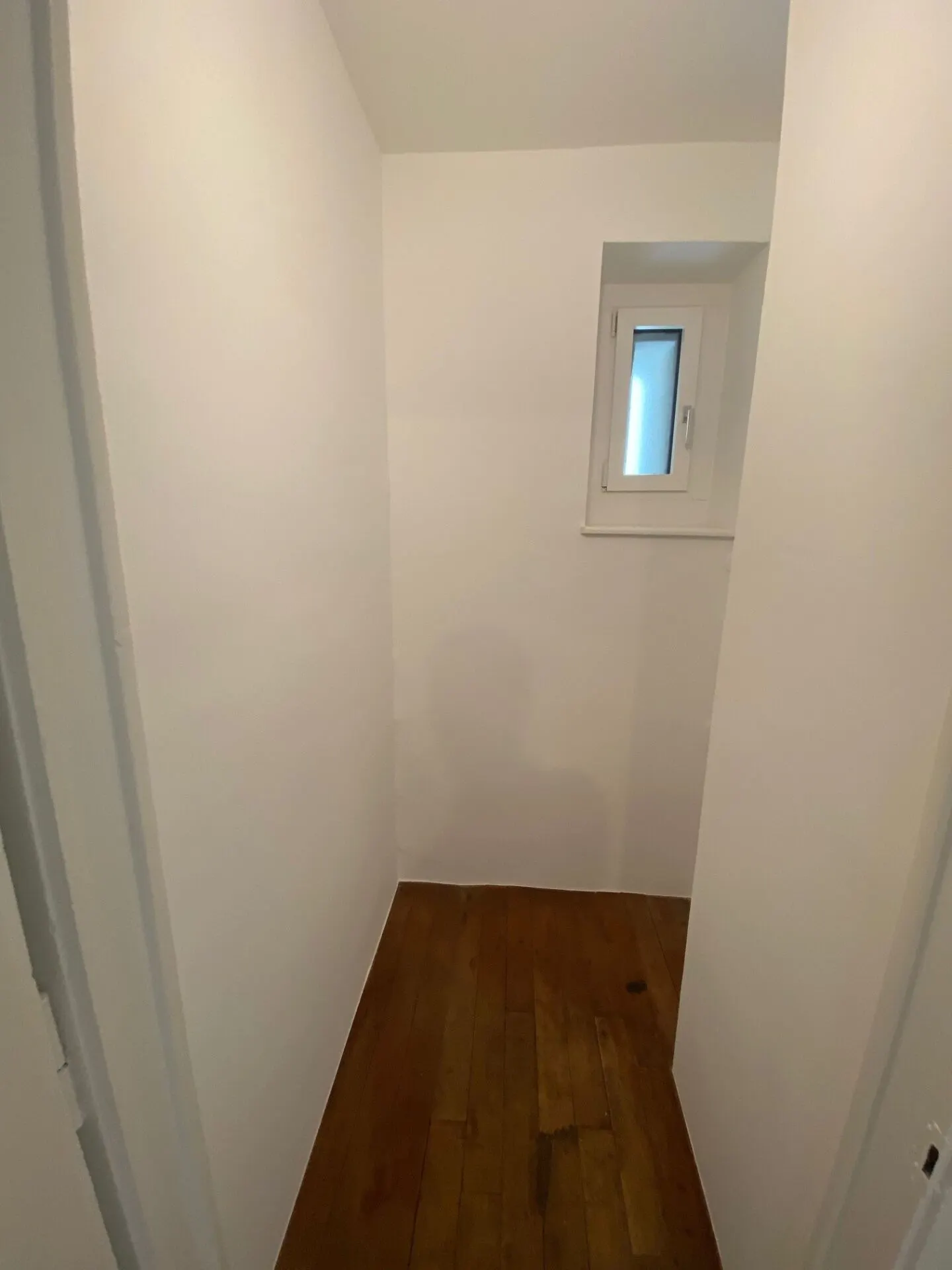 Appartamento ristrutturato con 3 stanze - Foto 7 di 9