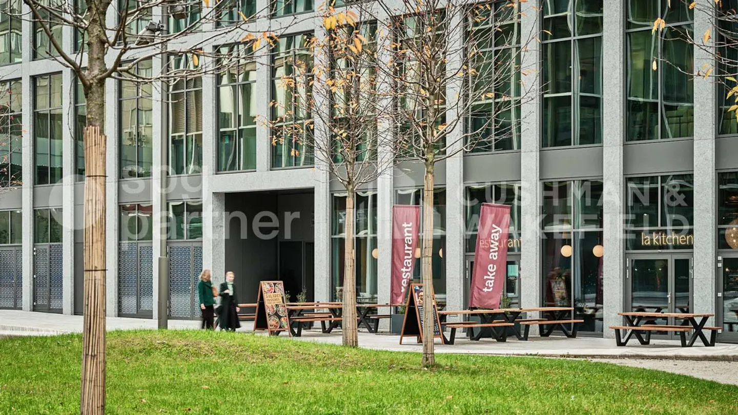 For rent, raw offices of 480 m² on the 2nd floor of the South Tower, Alto Pont-Rouge, Geneva - Photo 10 of 10