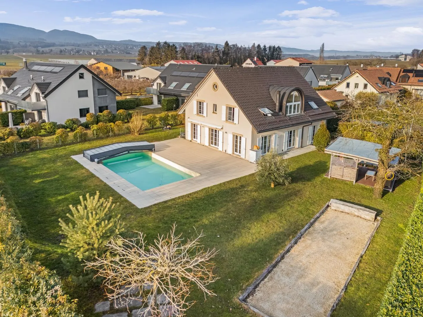 Charmante Maison Individuelle avec Piscine - Photo 1 sur 13