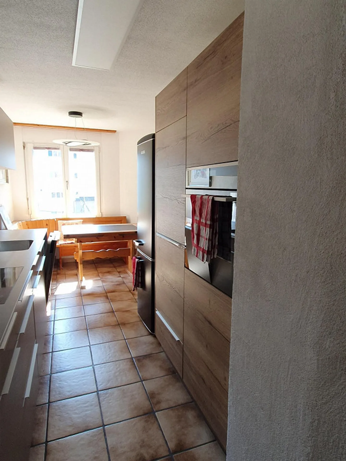 4.5 room apartment with parking space in underground garage and cellar - Photo 2 of 11