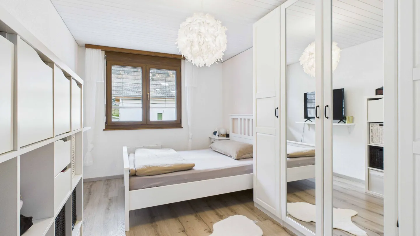 Appartamento duplex di 5,5 stanze su tre piani ad Agarn - Foto 7 di 11