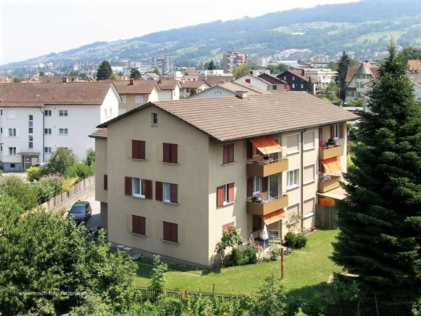 Appartement confortable de 4.0 pièces avec coin jardin - Photo 1 sur 8