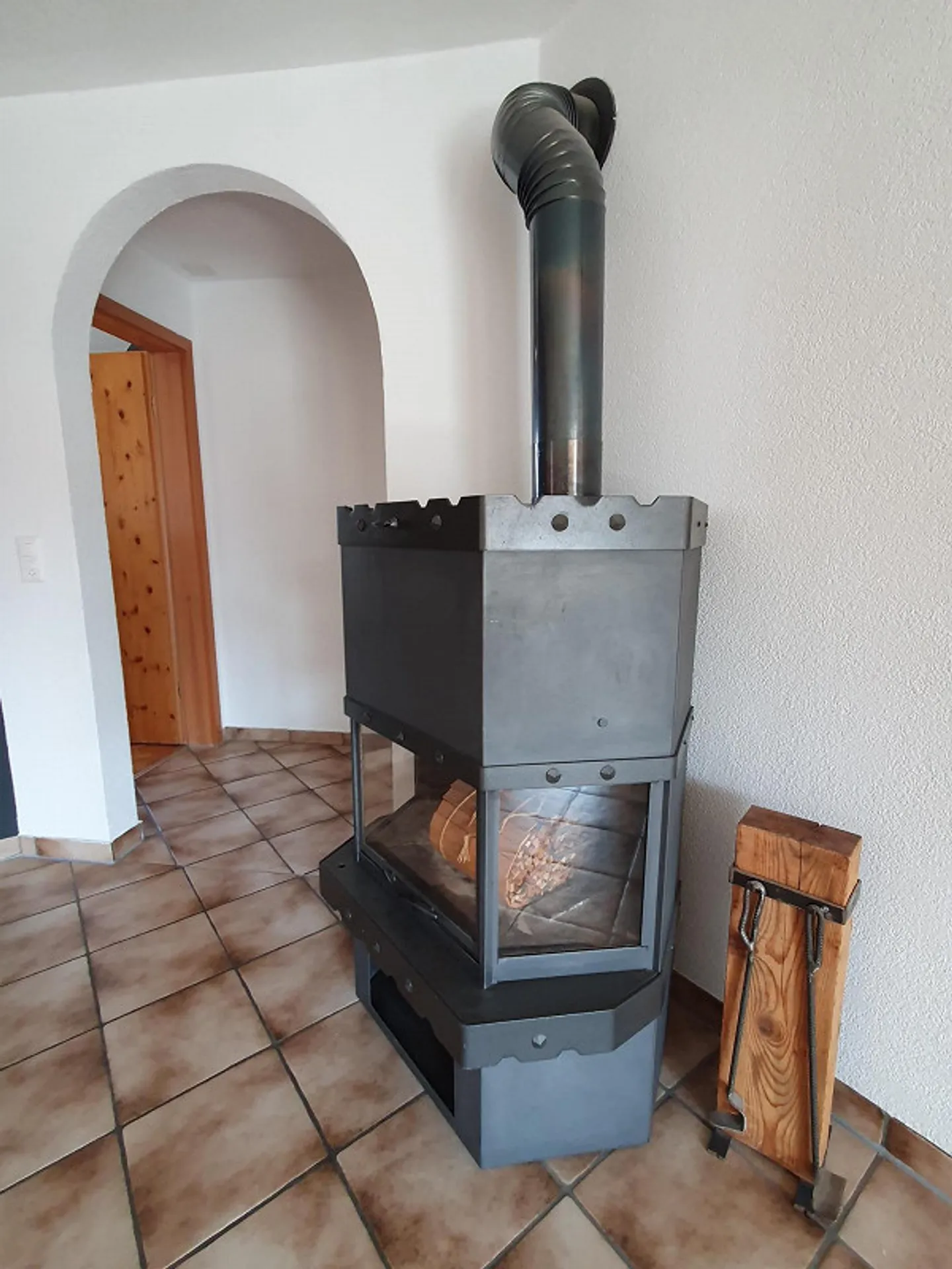 4.5 room apartment with parking space in underground garage and cellar - Photo 6 of 11