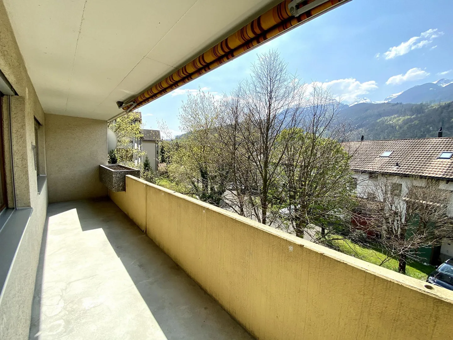 Appartement 3,5 pièces au 1er étage. - Photo 2 sur 7