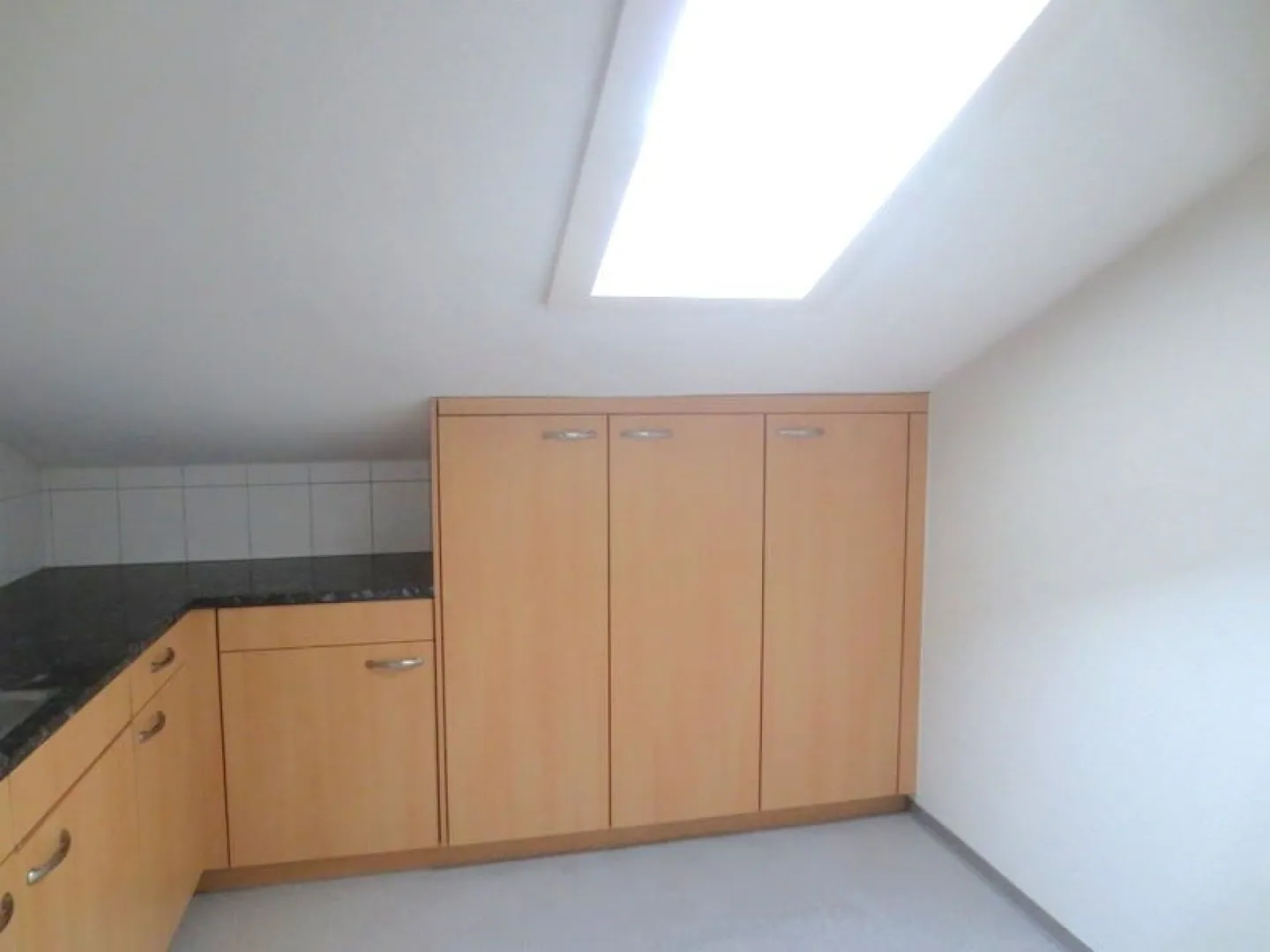 Appartamento cooperativo luminoso e conveniente - Foto 6 di 8