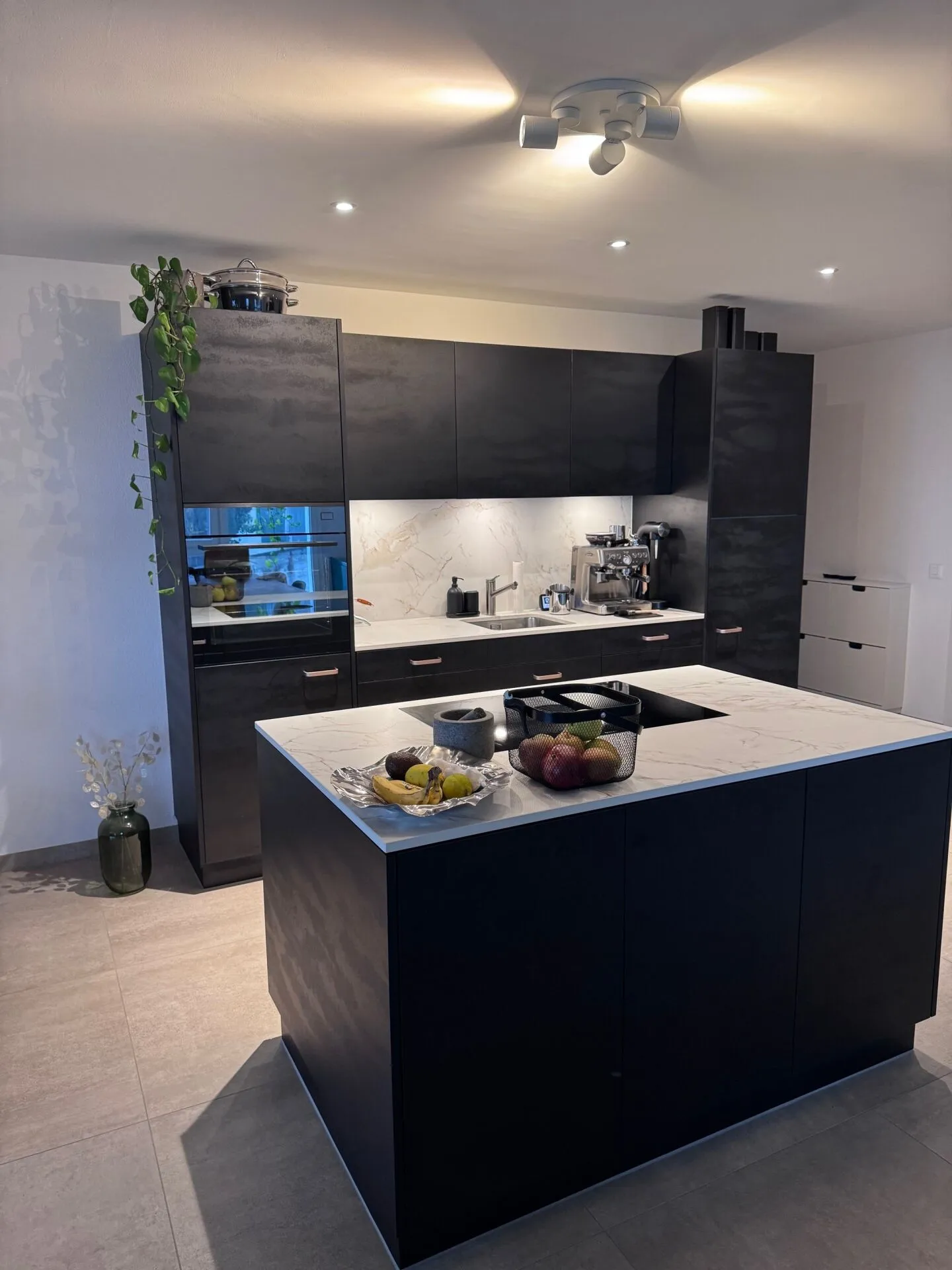 Appartamento moderno con vista lago - Foto 8 di 10