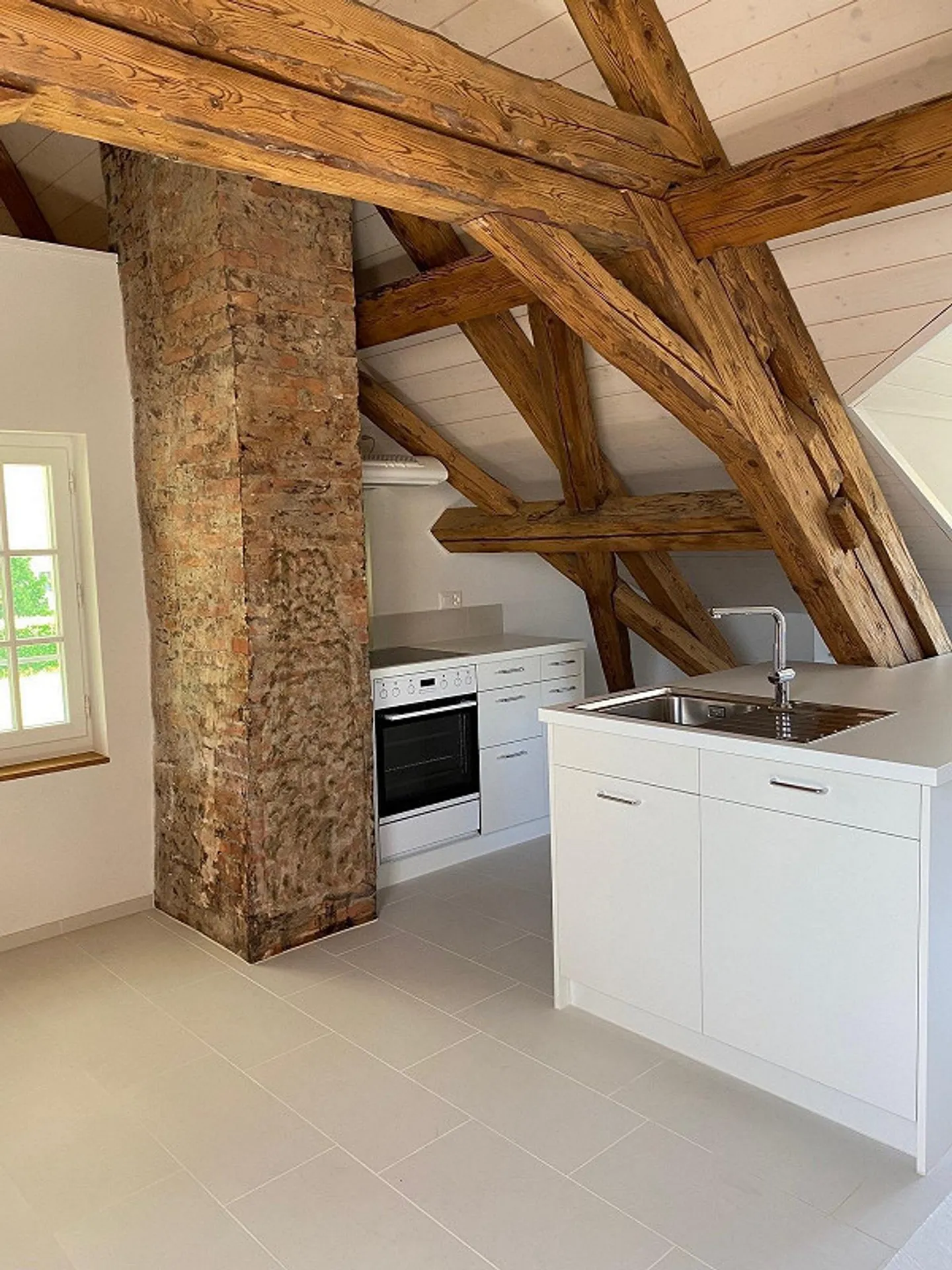 Charmante Wohnung mit Aussicht - Foto 2 von 9