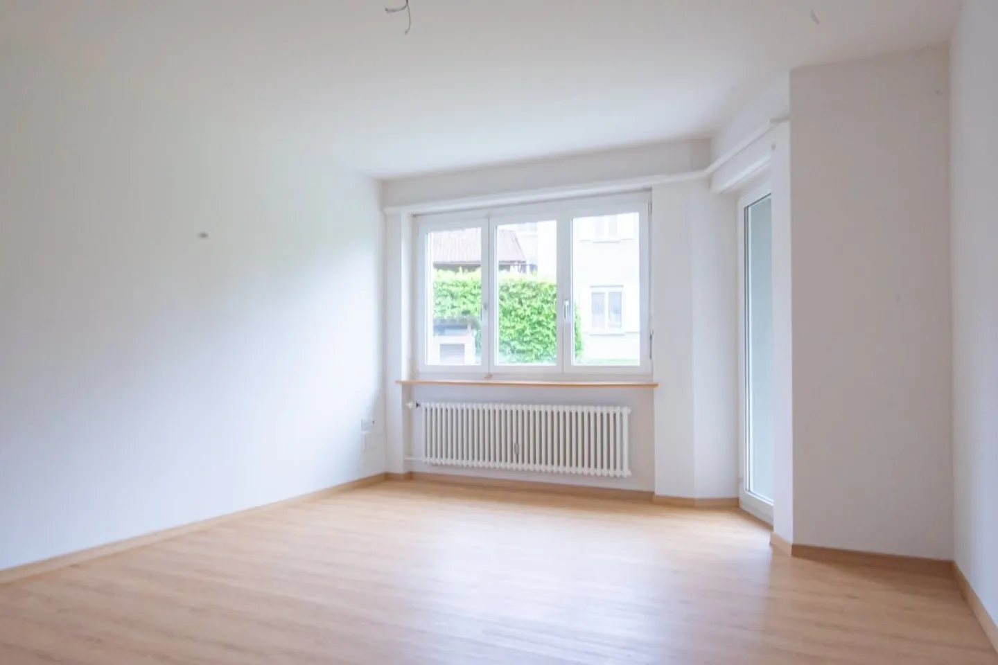 Appartement confortable de 4.0 pièces avec coin jardin - Photo 5 sur 8