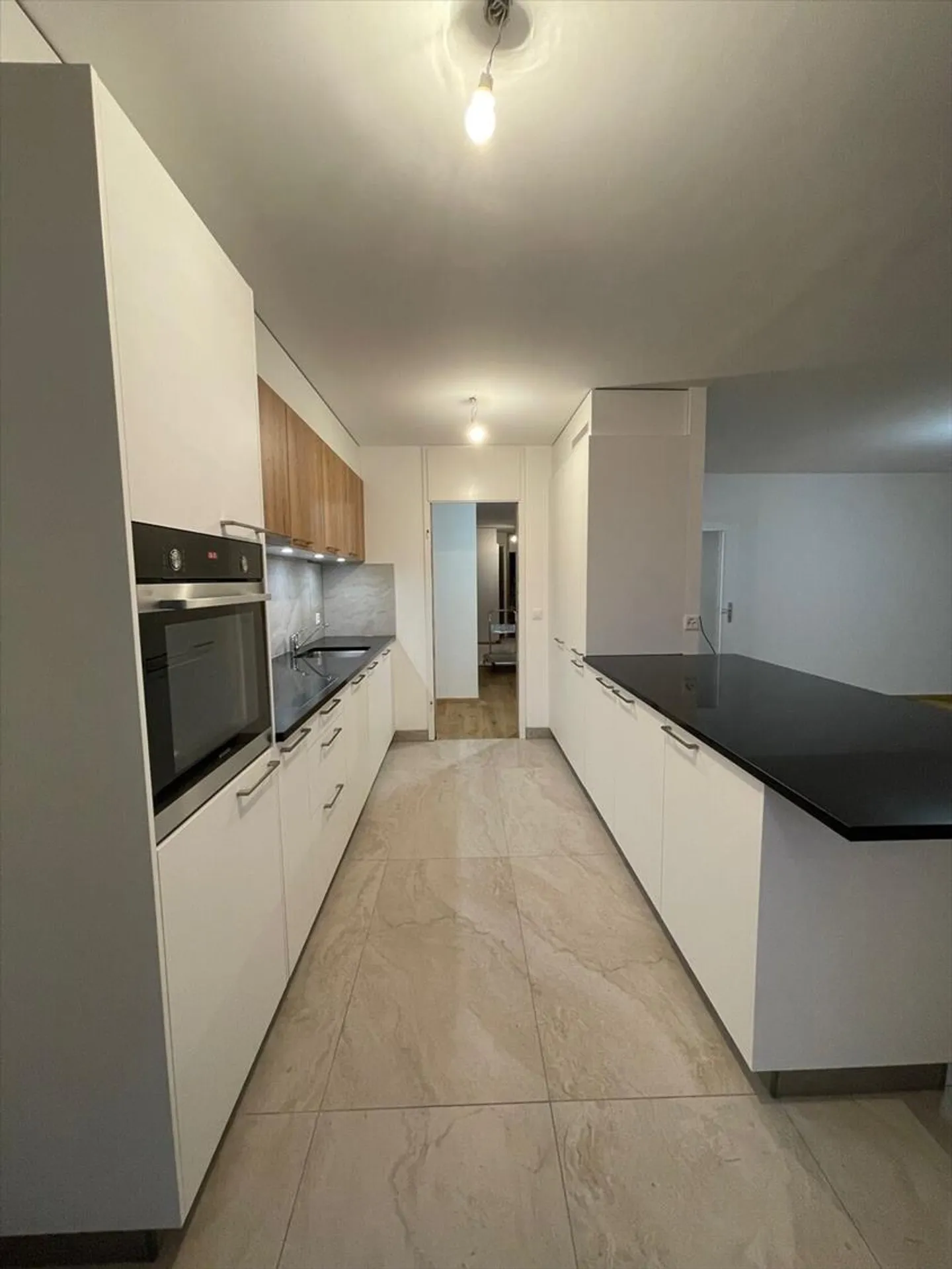 Un appartamento completamente ristrutturato in affitto a Romont. - Foto 1 di 4