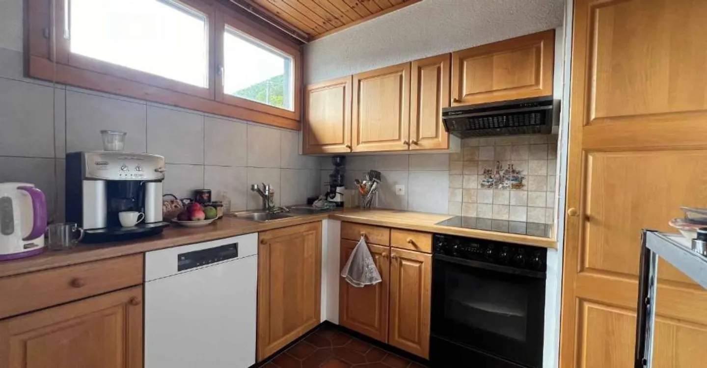 Immeuble mixte avec parking - Photo 8 sur 10