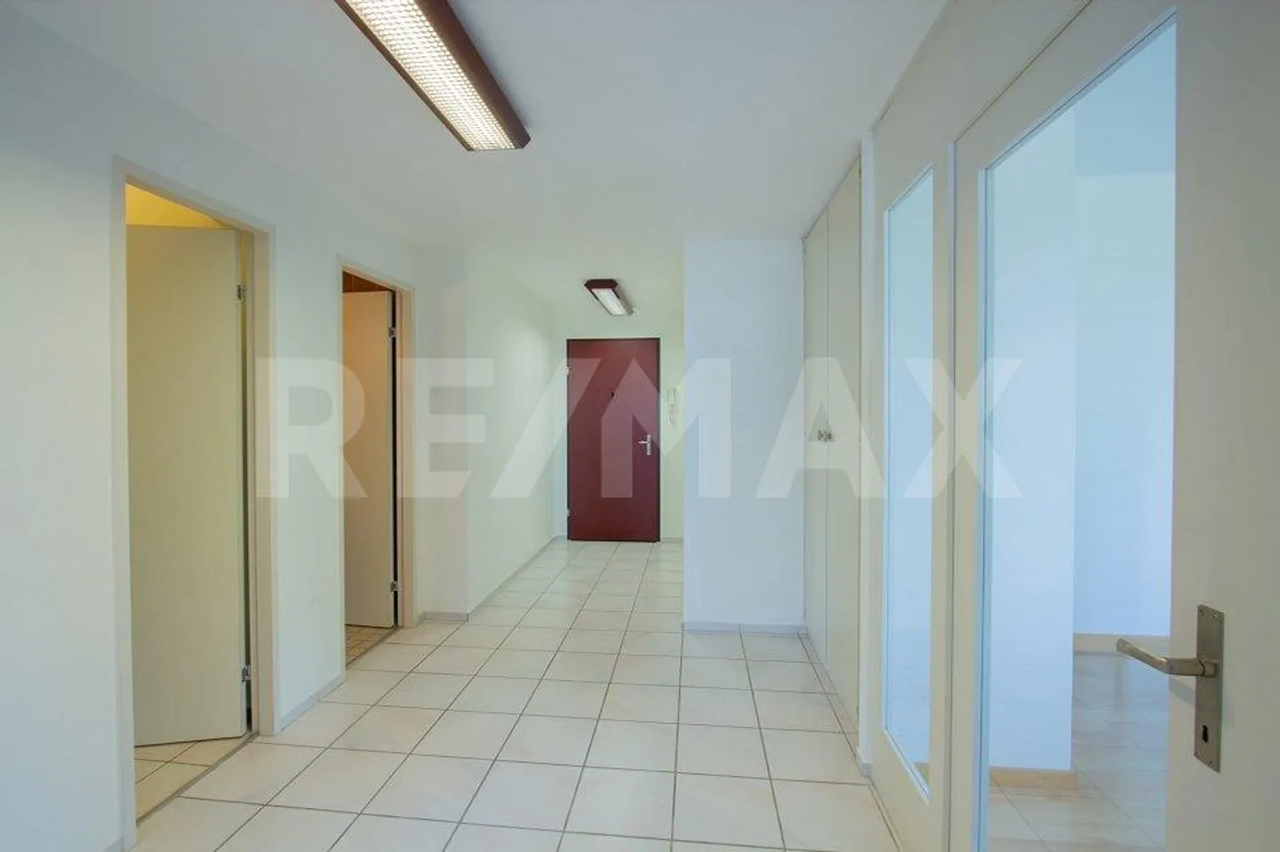 2.5 Room Apartment - Photo 4 of 9