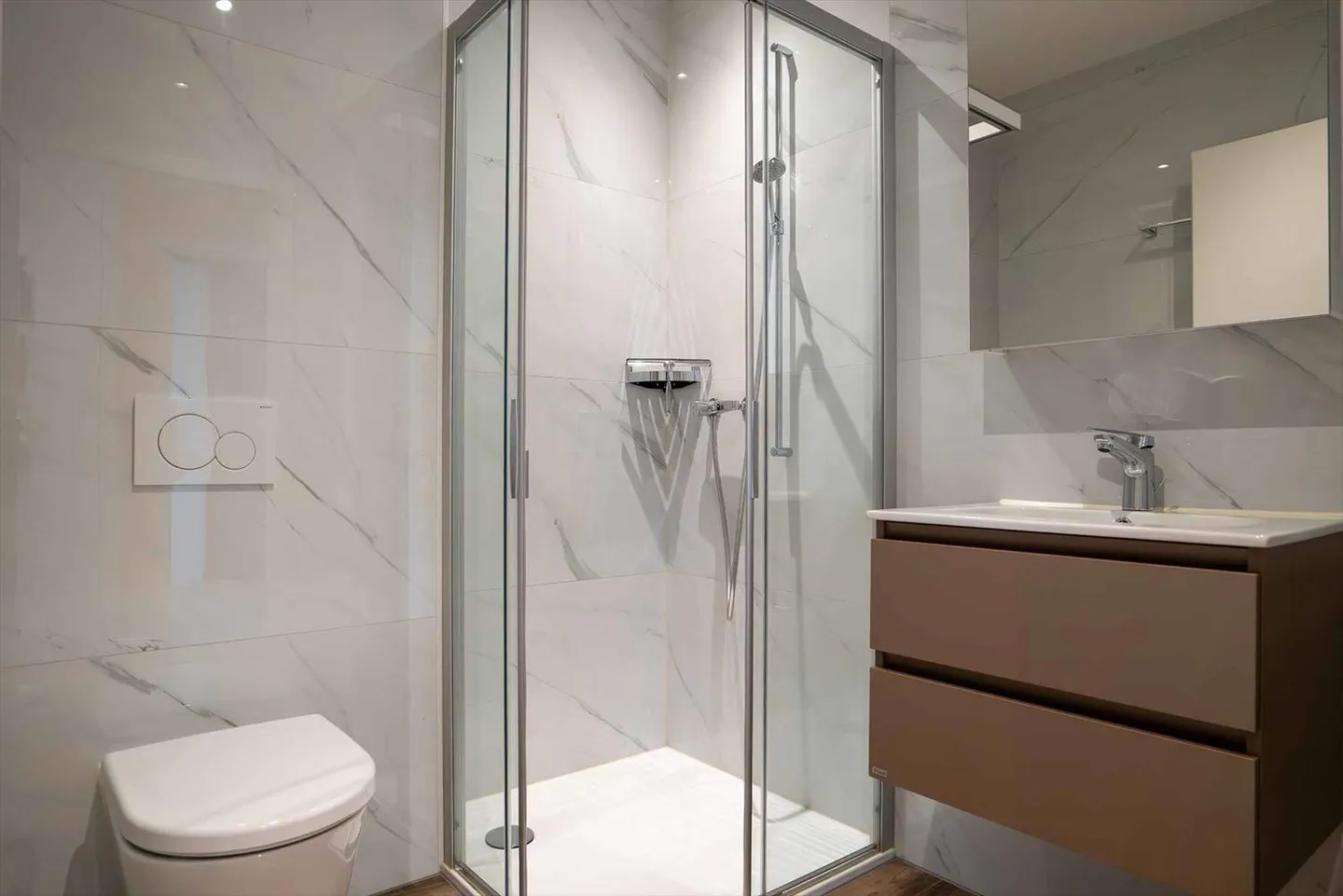 Superb 4.5-room apartment with terrace - Photo 8 of 9