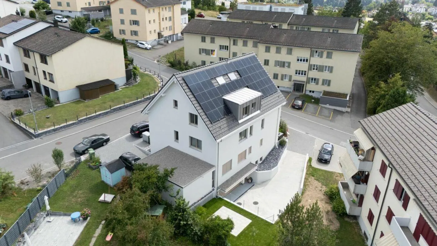 Appartamento duplex di alta qualità con stile - Foto 3 di 22