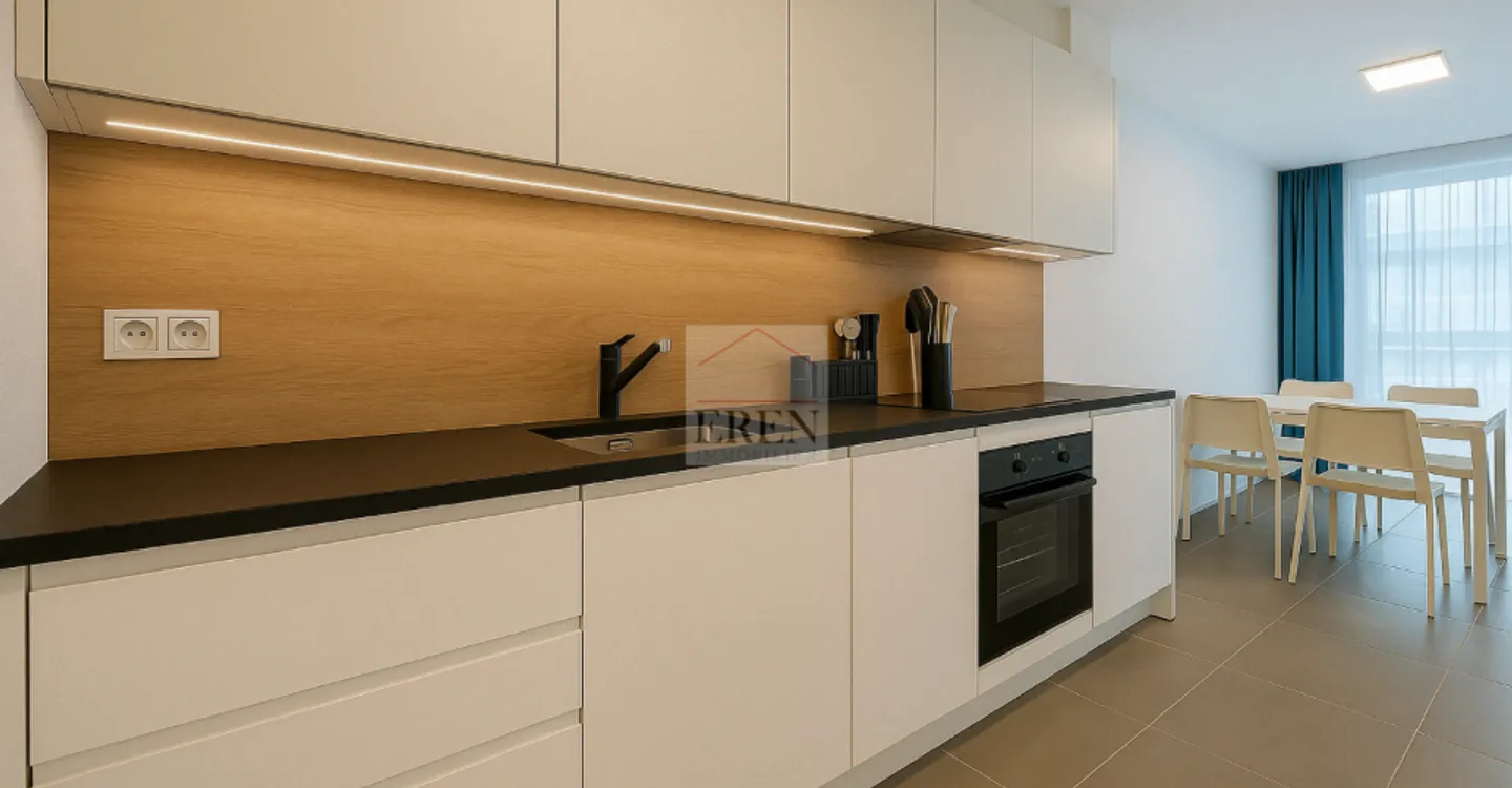 2.5 Room Apartment on the Ground Floor in Grône - Photo 2 of 12