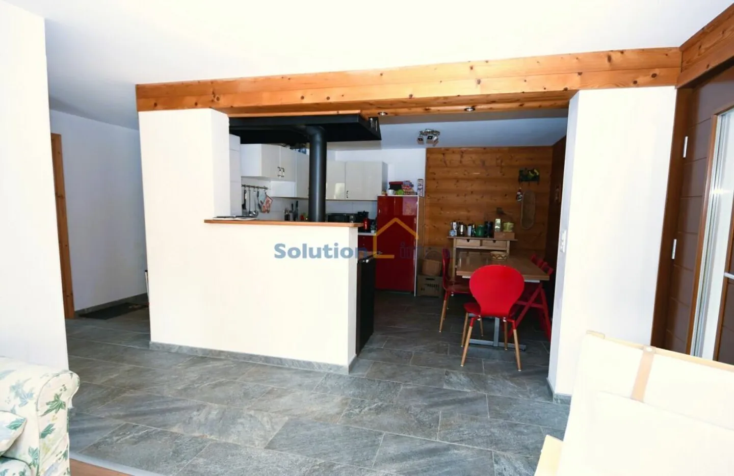 Très belle maison, rénovée avec goût - Photo 5 sur 19