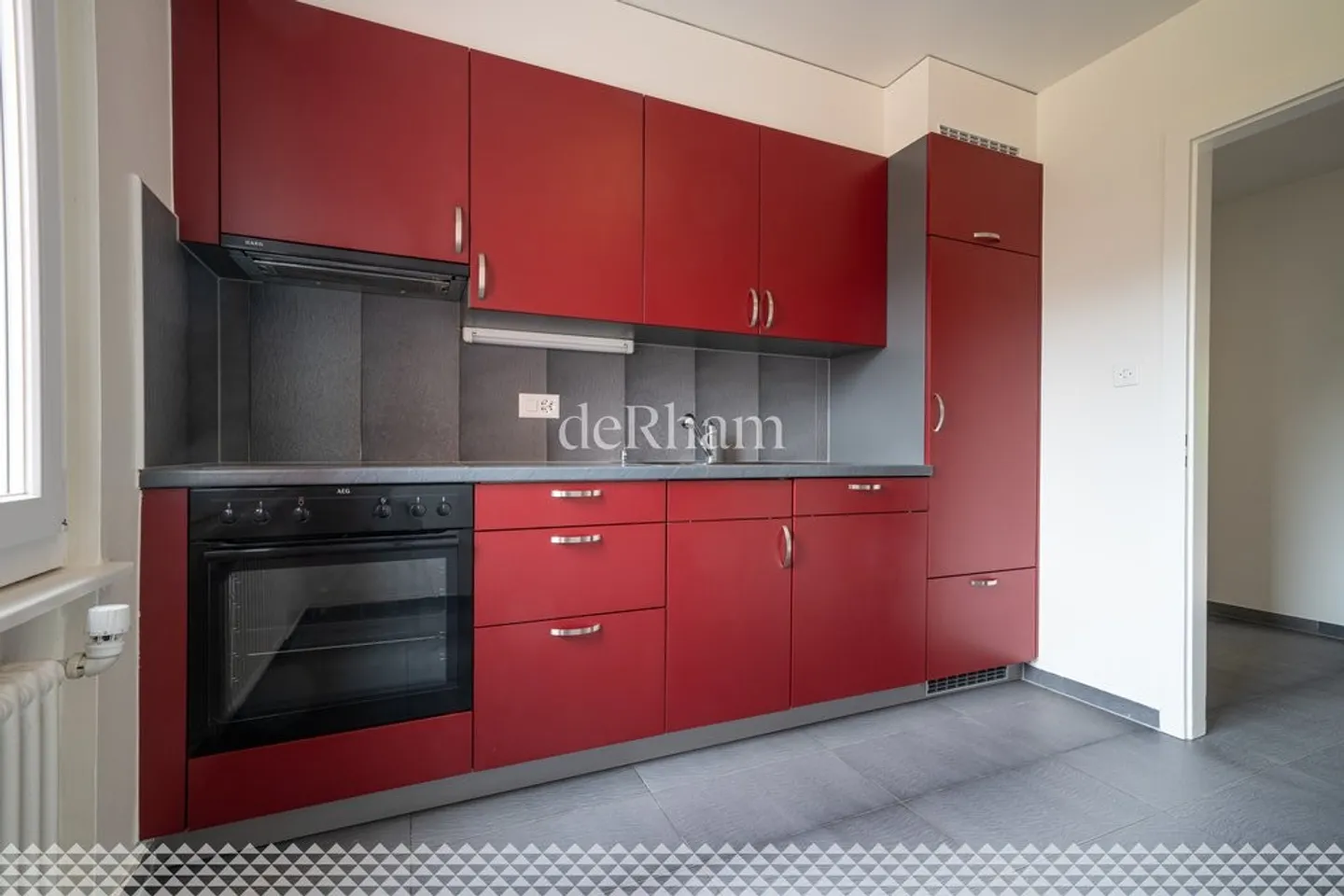 Bel appartement à proximité de toutes les commodités - Photo 2 sur 8