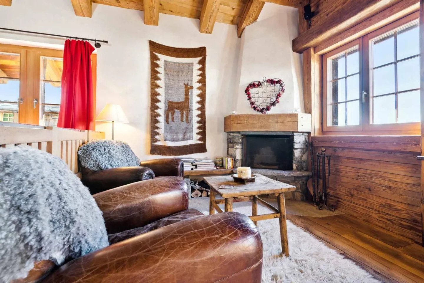Charming Ski-in/Ski-out Chalet - Photo 3 of 13