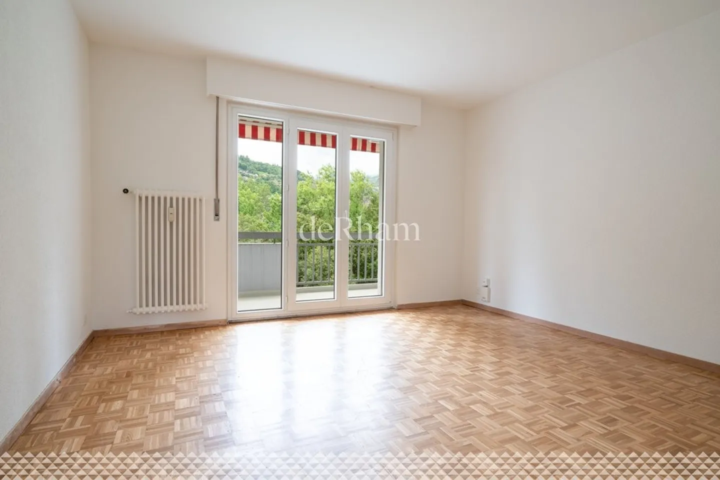 Bel appartement à proximité de toutes les commodités - Photo 5 sur 8