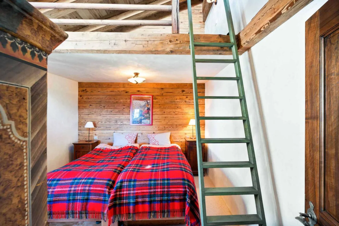 Charming Ski-in/Ski-out Chalet - Photo 8 of 13